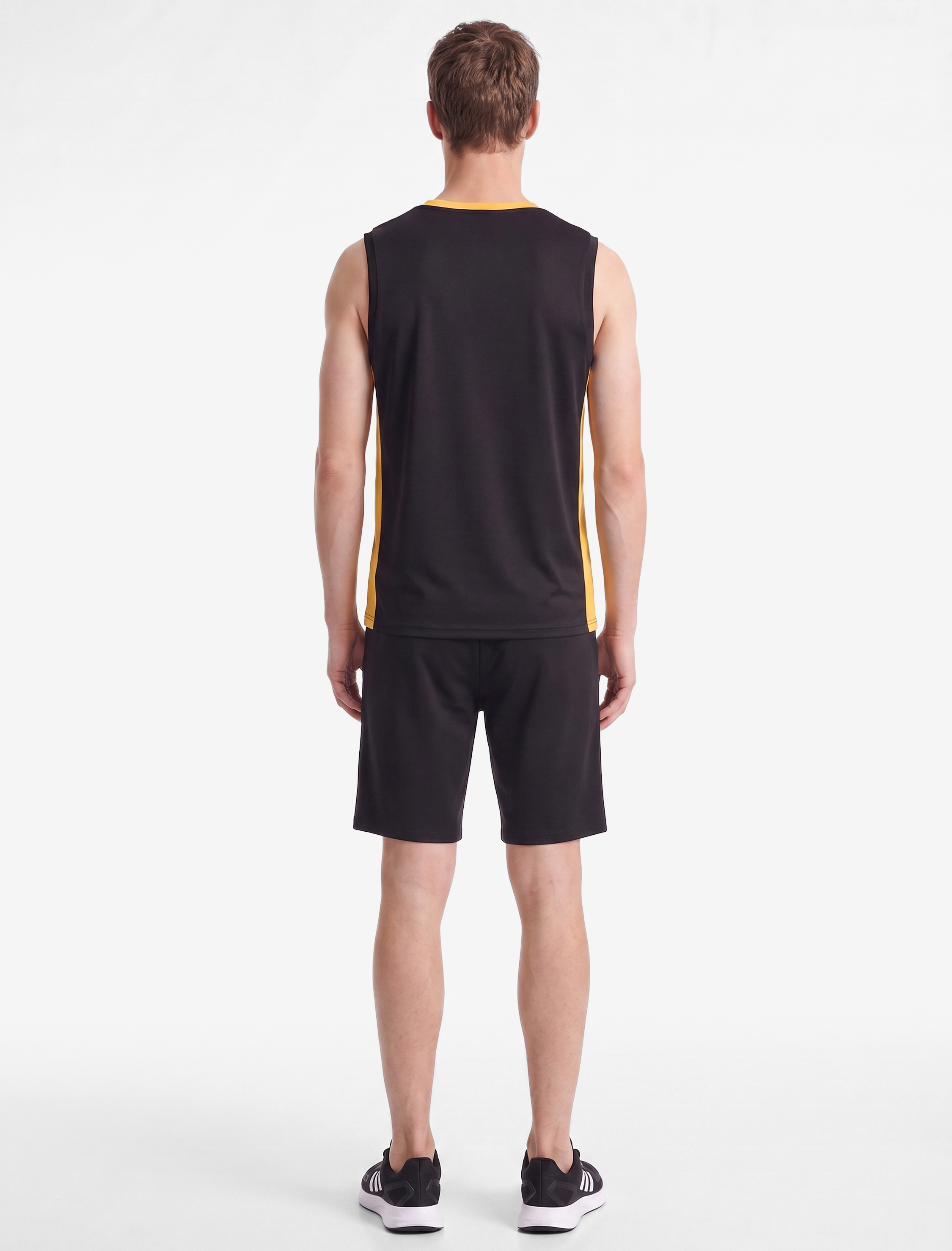   Regular Fit Kolsuz Renk Bloklu Bisiklet Yaka Baskılı Spor Atlet