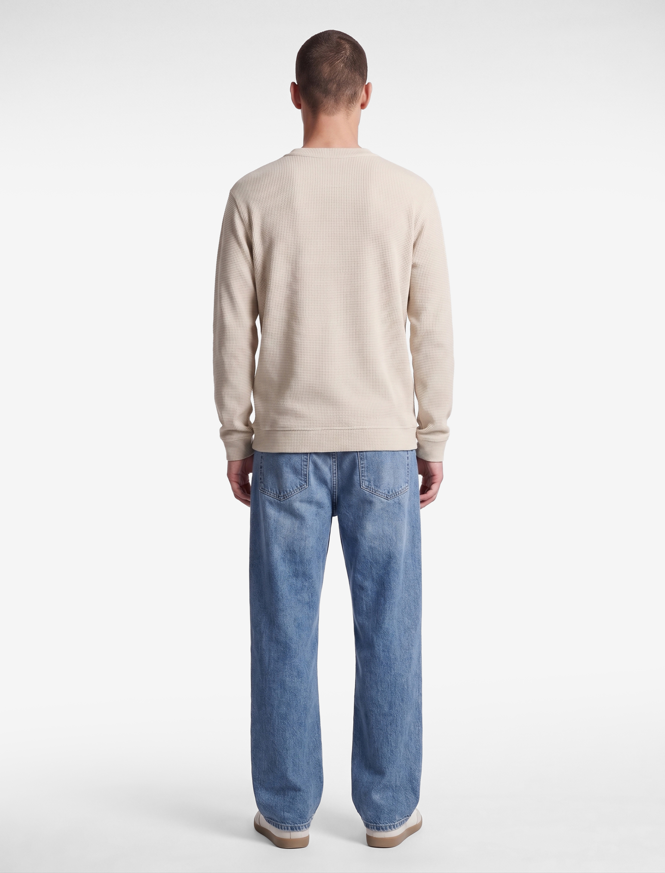   Pamuklu Uzun Kollu Dokulu Basic Bisiklet Yaka Sweatshirt