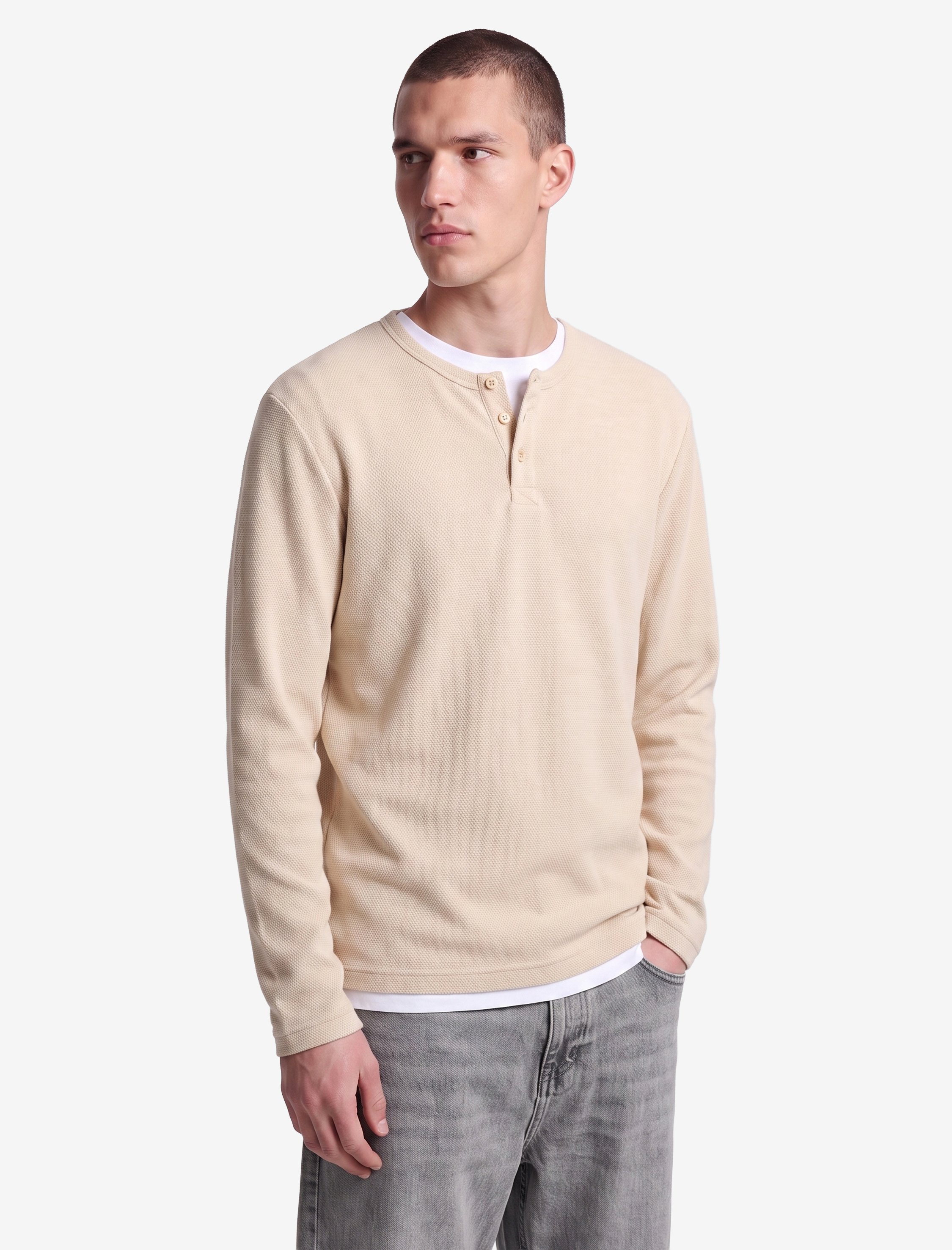   Pamuklu Uzun Kollu Pike Kumaş Düğmeli Henley Yaka Sweatshirt