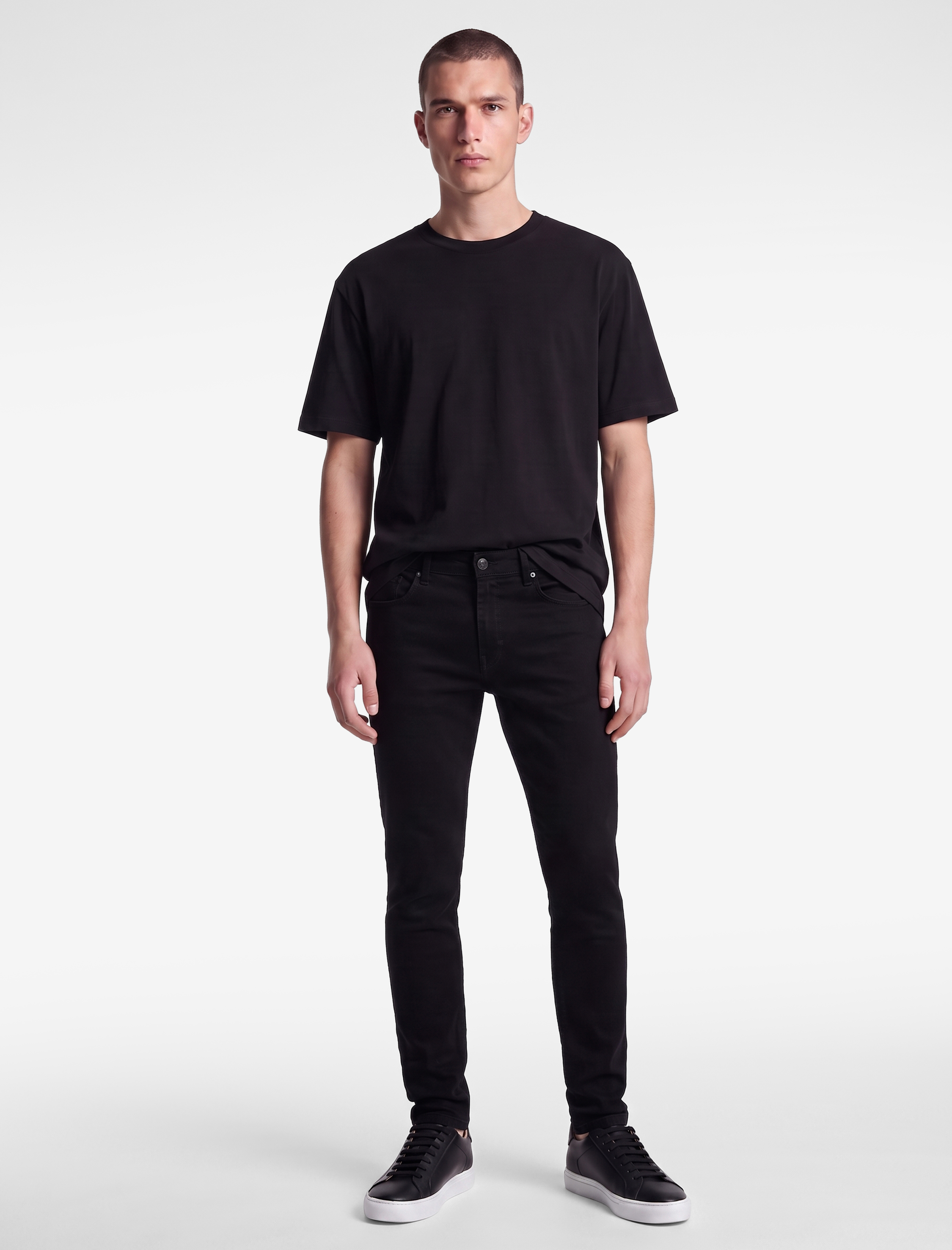   Slim Fit Kısa Kollu Bisiklet Yaka Basic Tişört