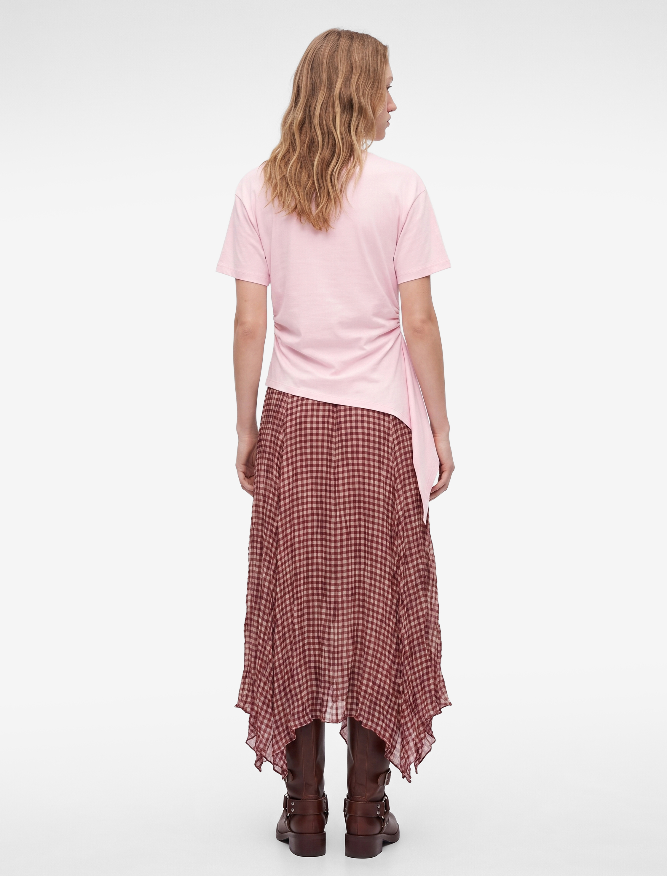   Modal Kumaş Slim Fit Bisiklet Yaka Kısa Kollu Asimetrik Tişört