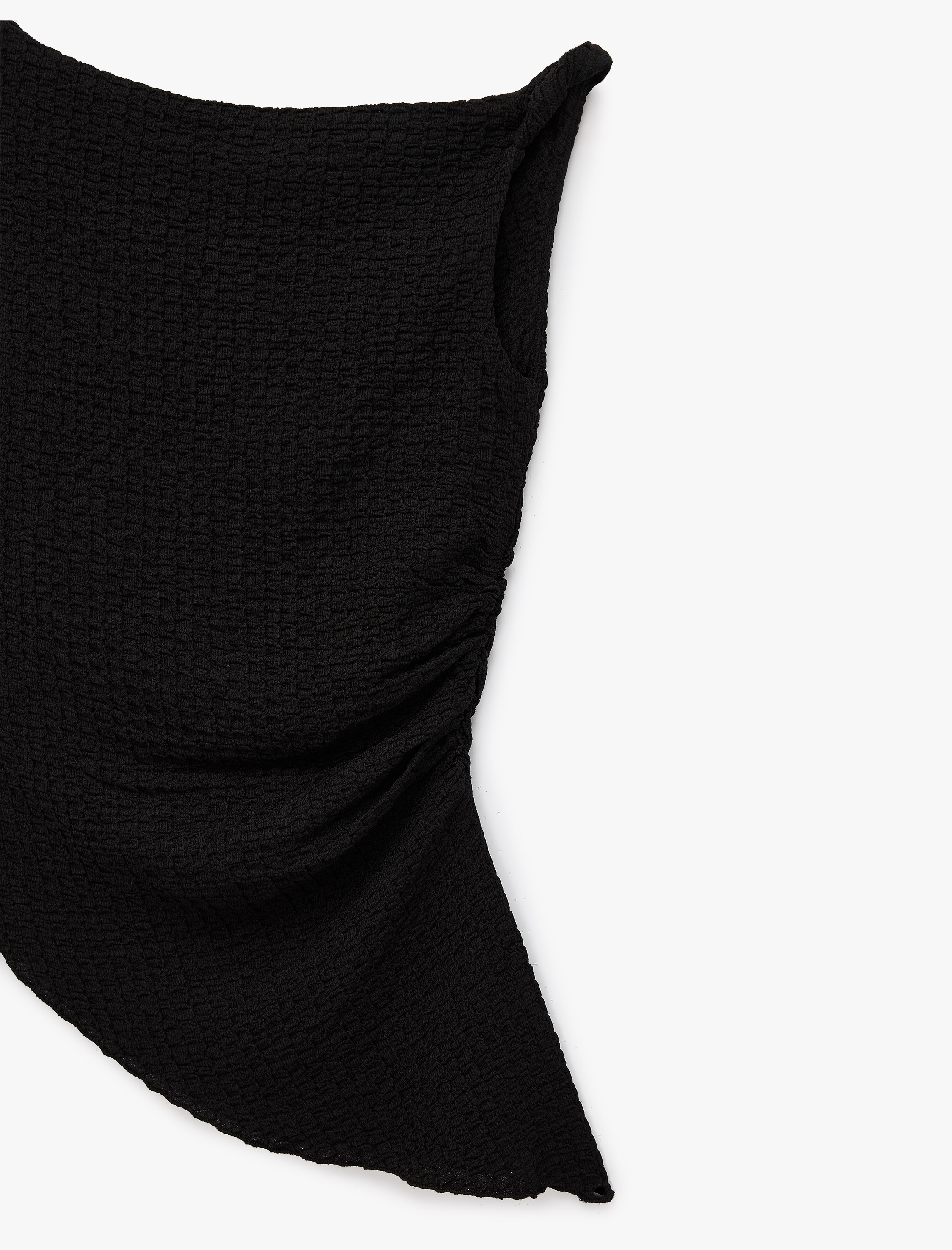   Slim Fit Asimetrik Kesim Omzu Açık Bürümcük Kumaş Kolsuz Bluz