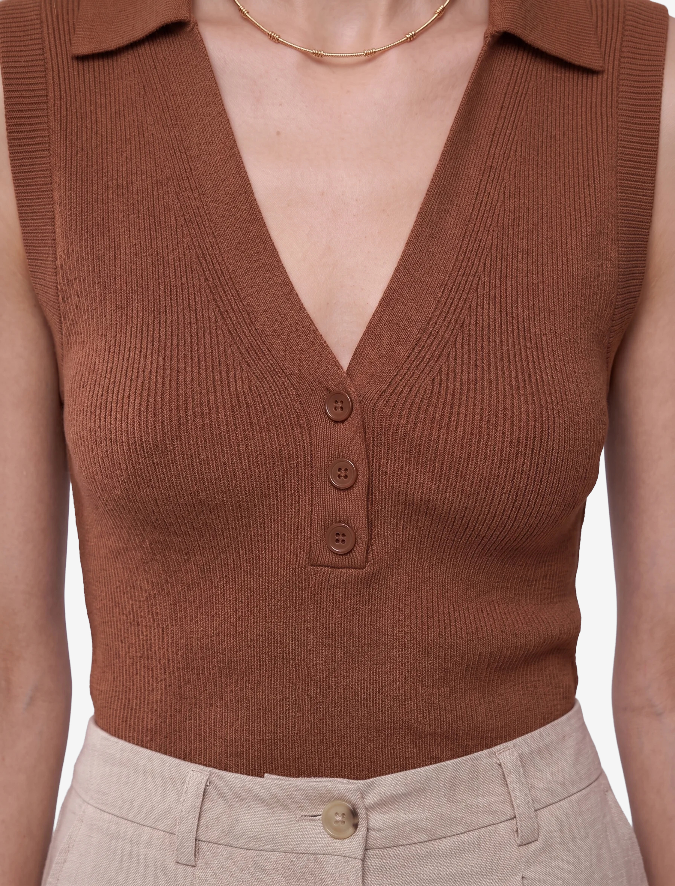   Düğmeli Polo V Yaka Kolsuz Viskon Triko Bluz