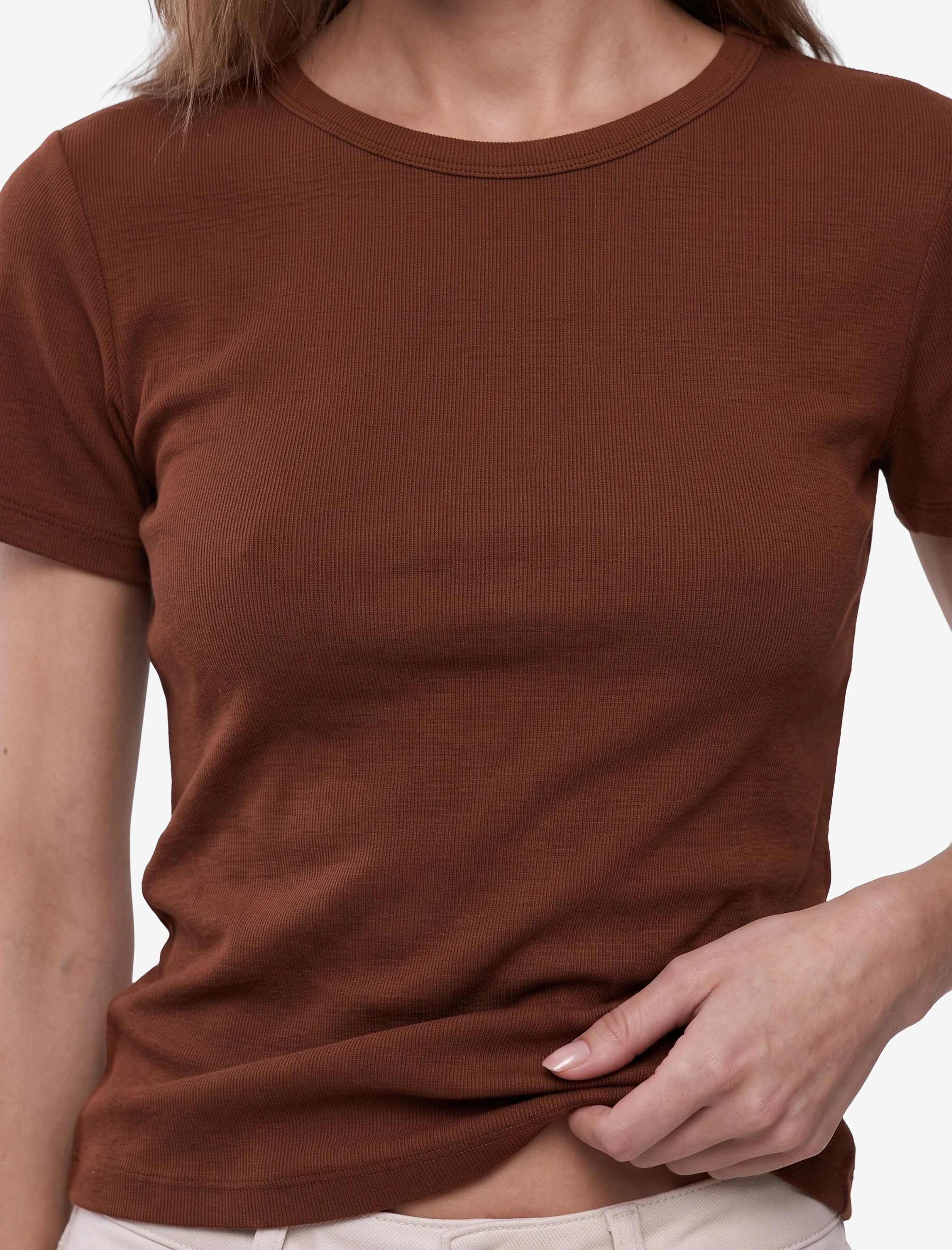   Viskon Kumaş Ribanalı Slim Fit Kısa Kollu Bisiklet Yaka Basic Tişört
