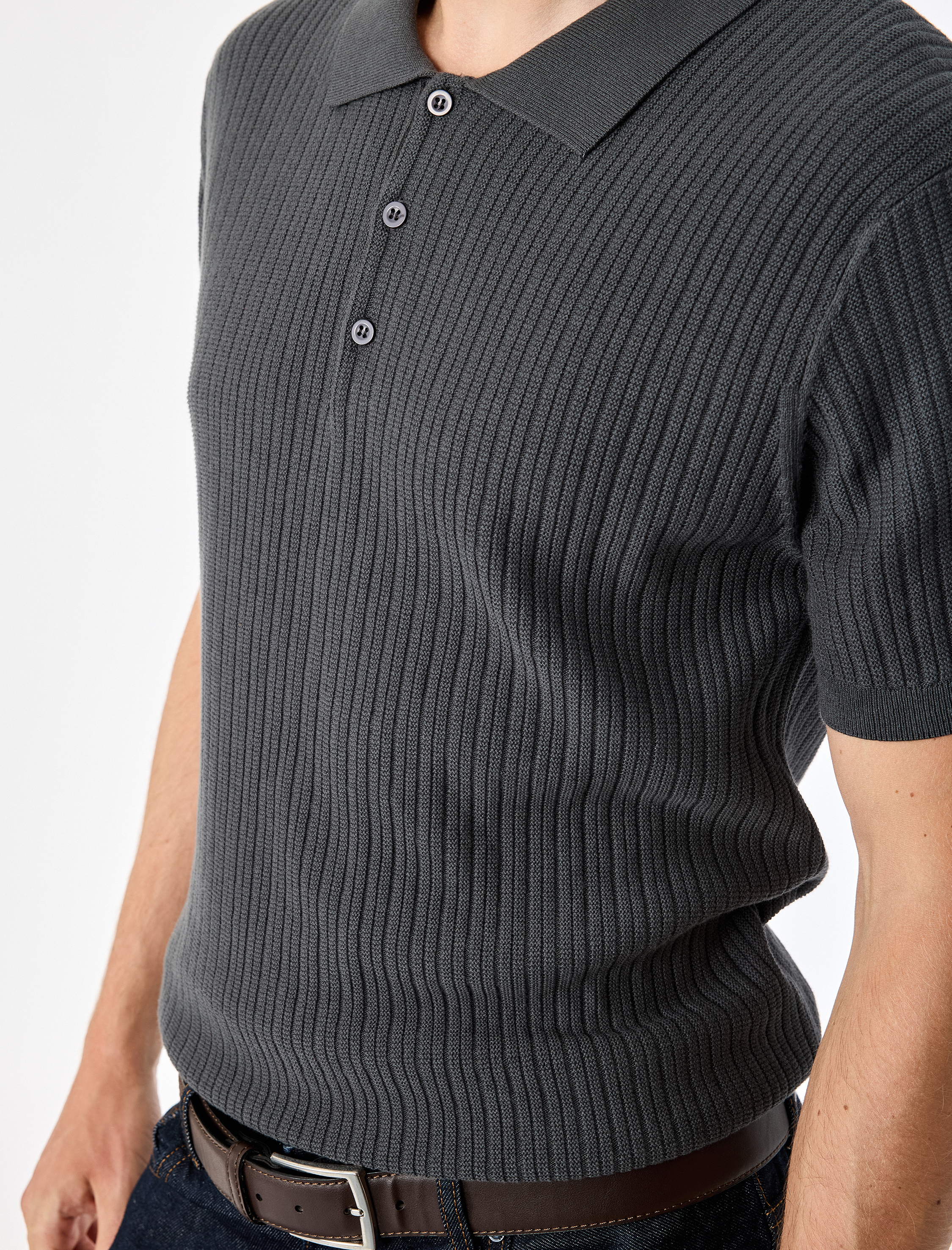   Regular Fit Kısa Kollu Pamuklu Dokulu Düğmeli Polo Yaka Triko Tişört