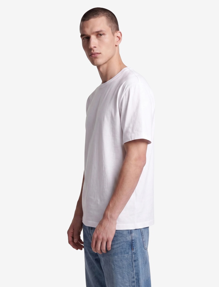  Slim Fit Kısa Kollu Bisiklet Yaka Basic Tişört