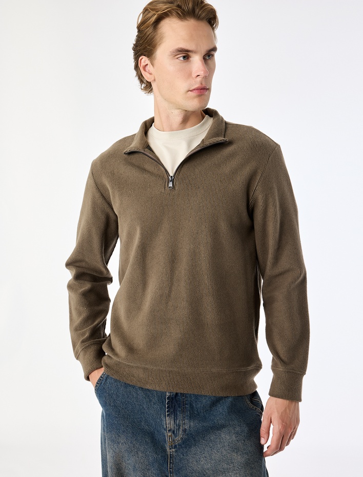  Regular Fit Uzun Kollu Yarım Fermuarlı Sweatshirt