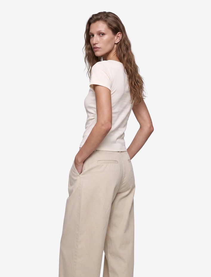  Viskon Slim Fit Büzgülü Bisiklet Yaka Kısa Kollu Tişört