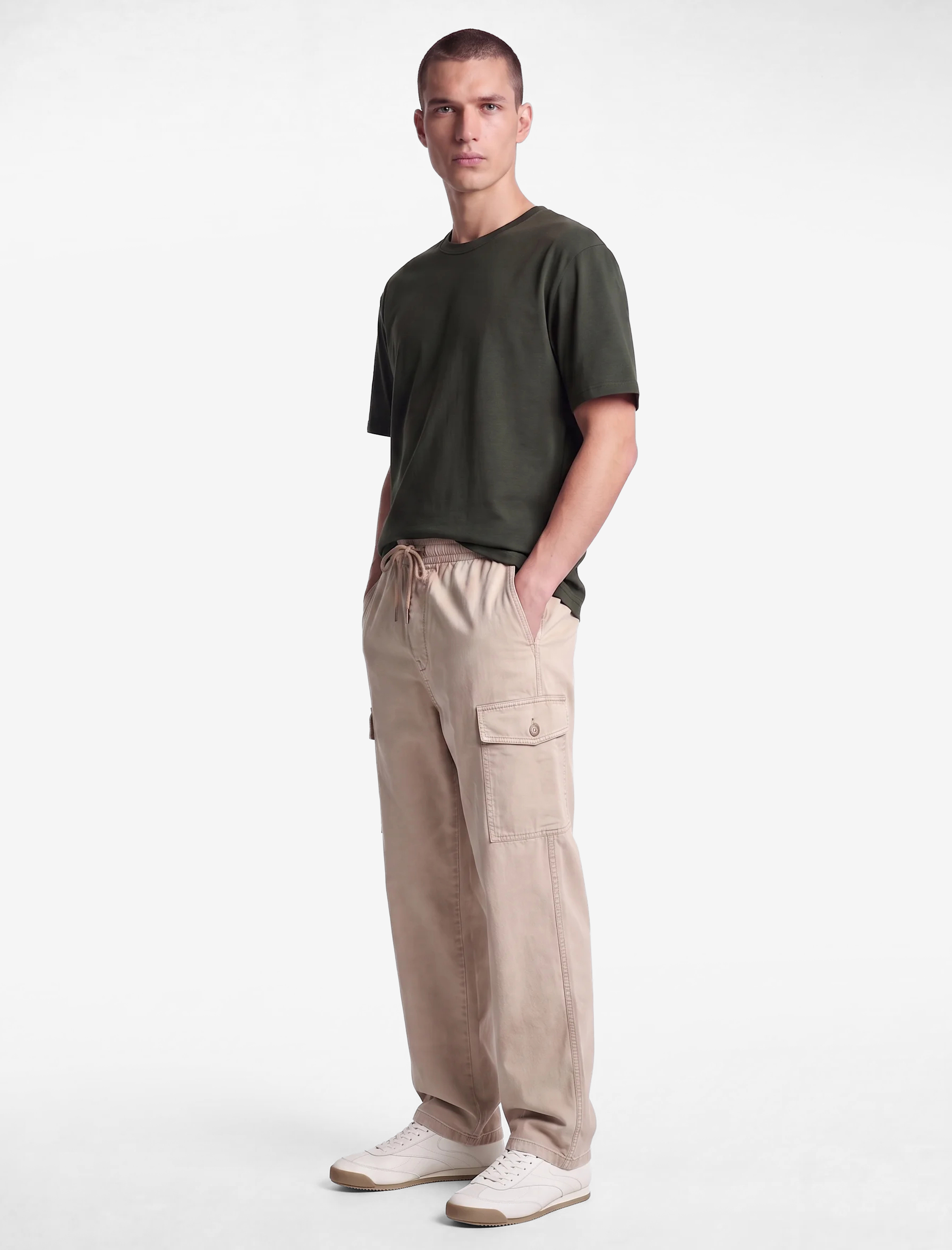   Regular Fit Bisiklet Yaka Pamuklu Tok Kumaş Kısa Kollu Basic Tişört