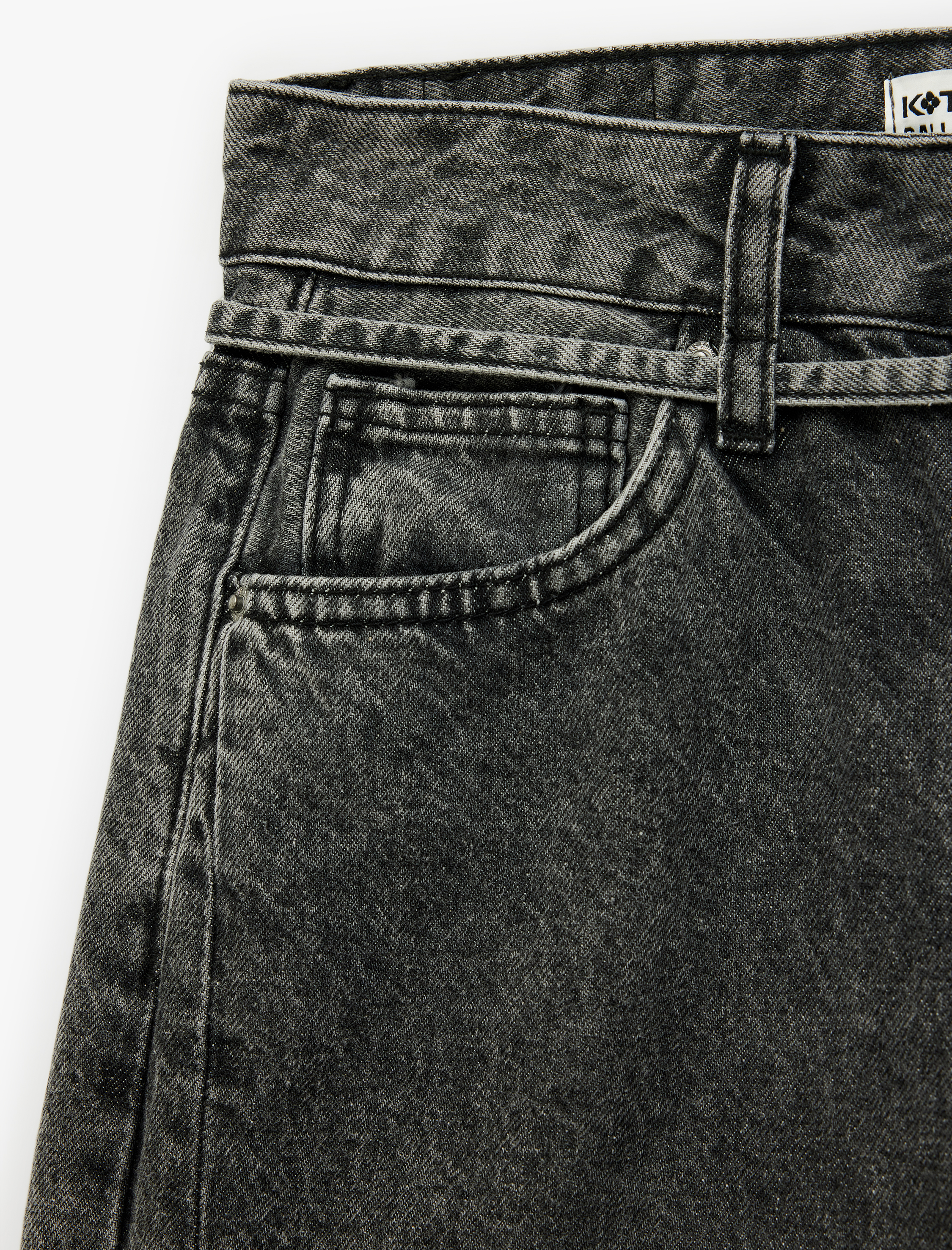  Pamuklu Kemerli Dikiş Detaylı Rahat Kalıp Düz Paça Denim Pantolon - Ballon Jeans