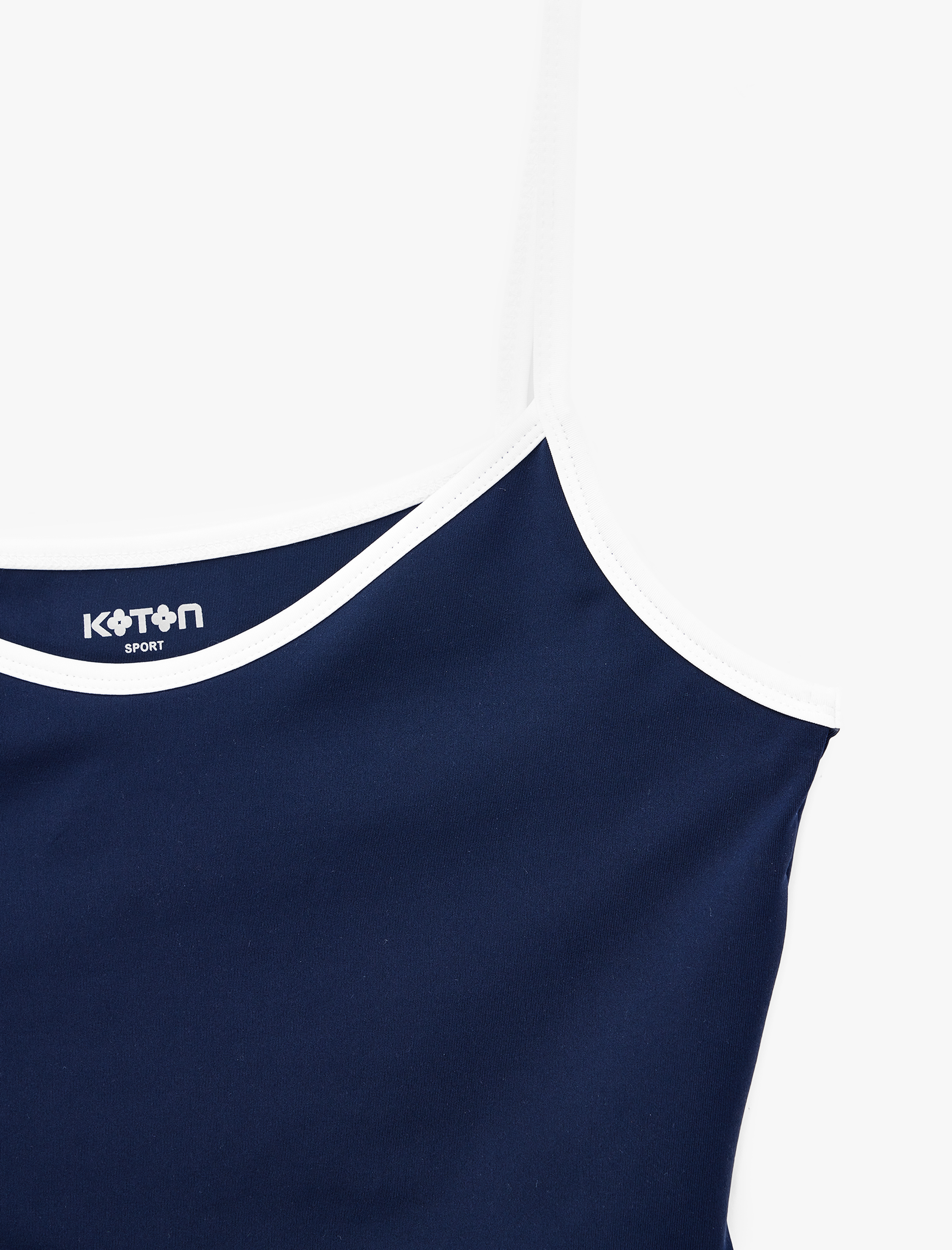   Slim Fit Biyeli İnterlok İnce Askılı Kolsuz Sporcu Sütyeni