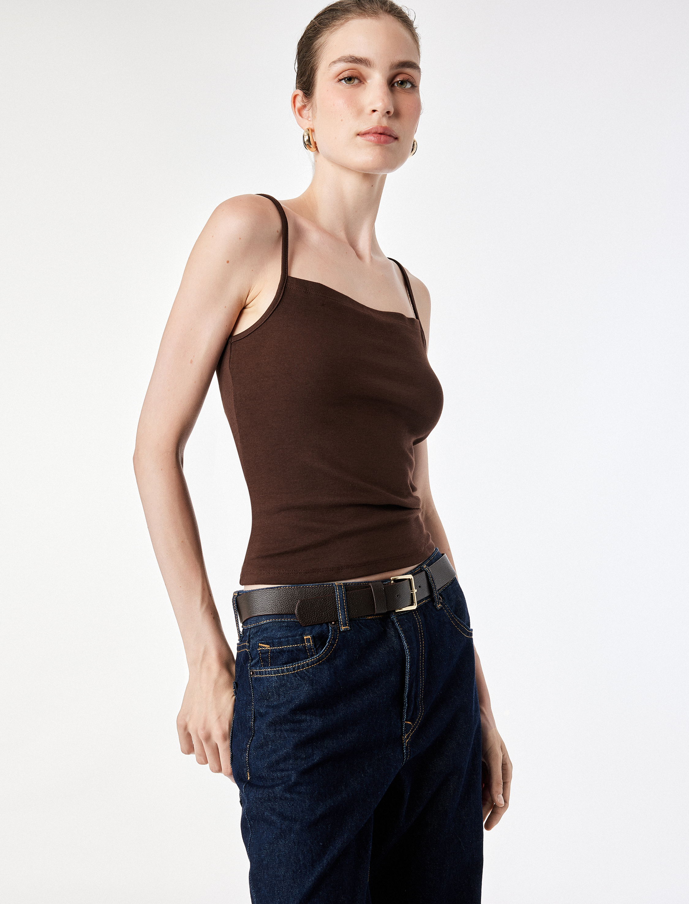   Pamuklu Ribanalı Slim Fit Kare Yaka İp Askılı Atlet Bluz