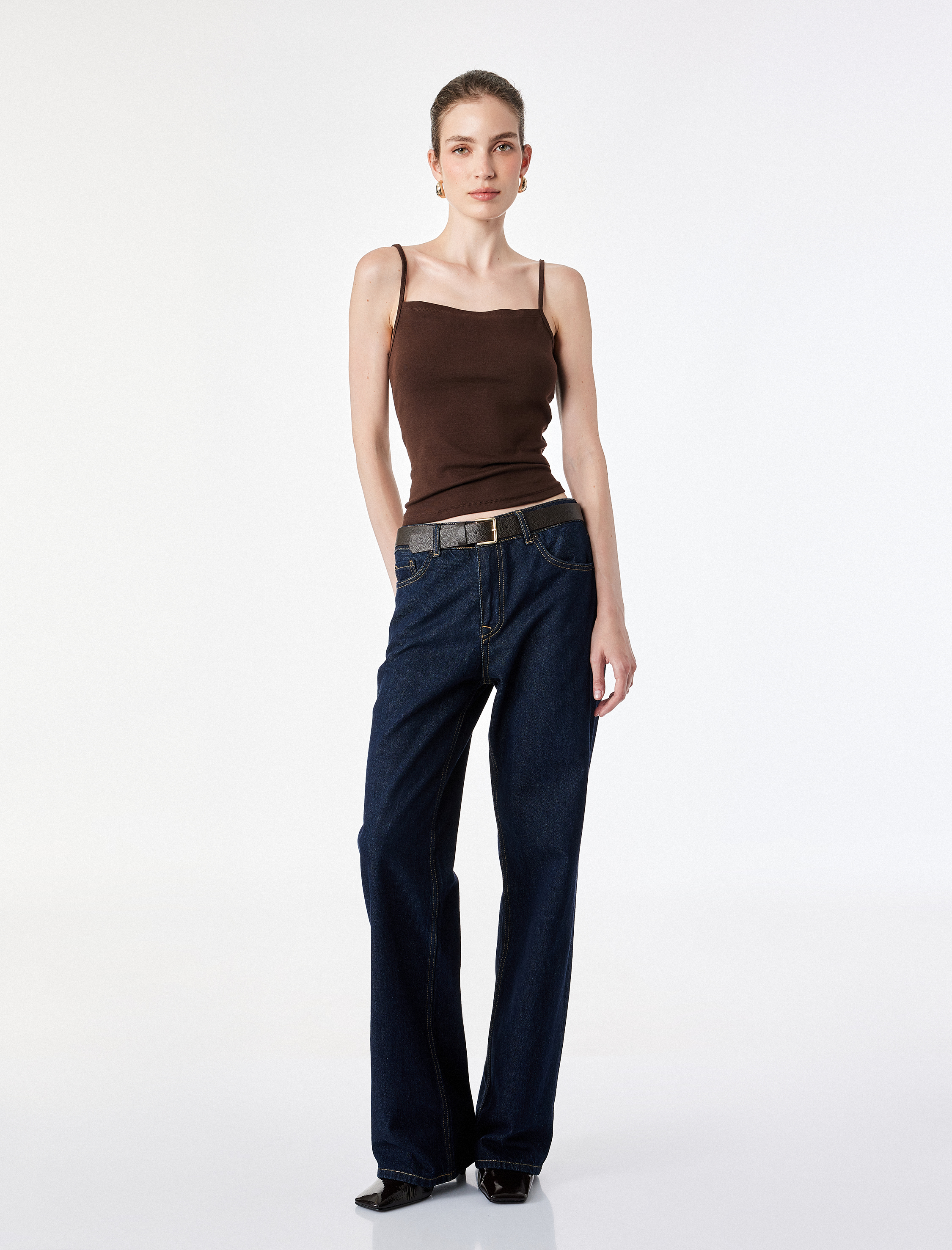   Pamuklu Ribanalı Slim Fit Kare Yaka İp Askılı Atlet Bluz