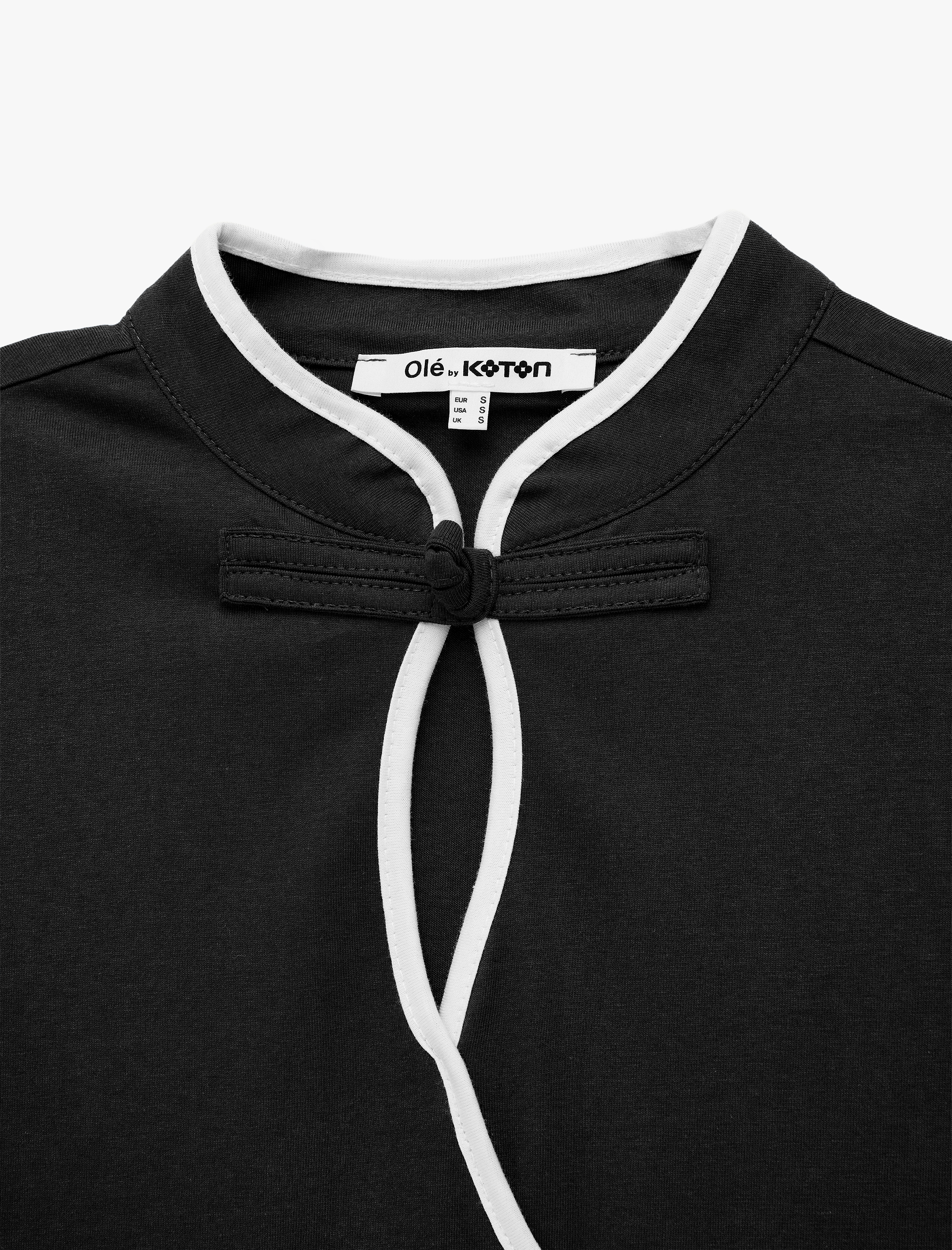   Biyeli Slim Fit Damla Pencere Detaylı Mandarin Qipao Yaka Kısa Kollu Tişört