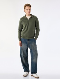 Regular Fit Uzun Kollu Fermuar Detaylı Dik Yaka Sweatshirt
