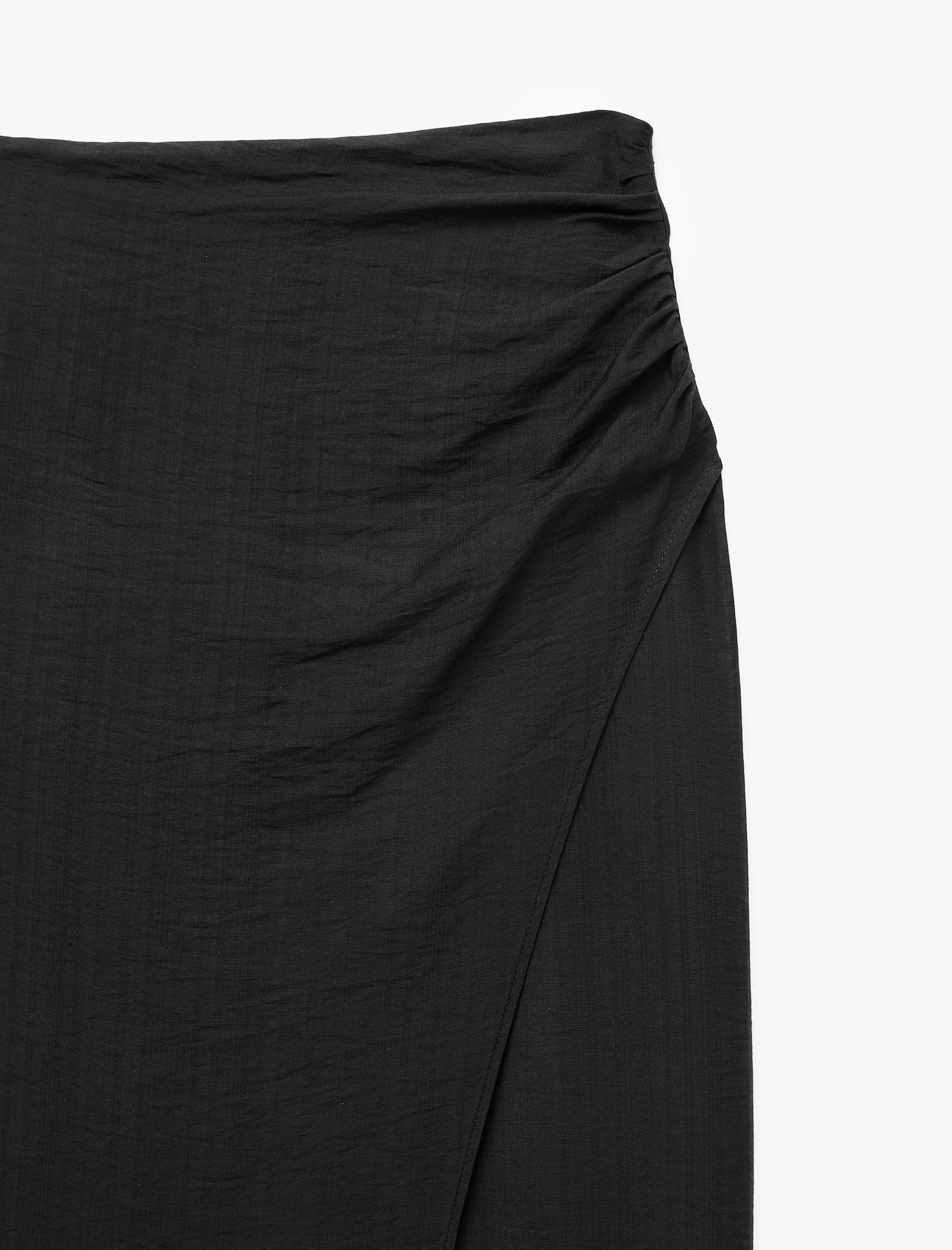   Slim Fit Viskon Kruvaze Yırtmaç Detaylı Midi Etek