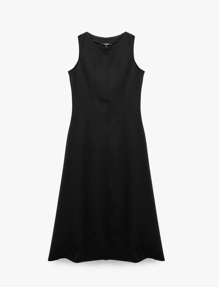  Dikiş Detaylı Slim Fit Bisiklet Yaka Kolsuz Midi Elbise