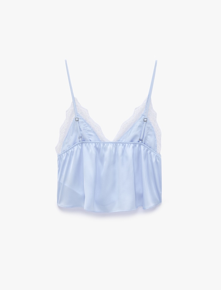  Rahat Kalıp Dantel Detaylı Saten Askılı Pijama Üstü