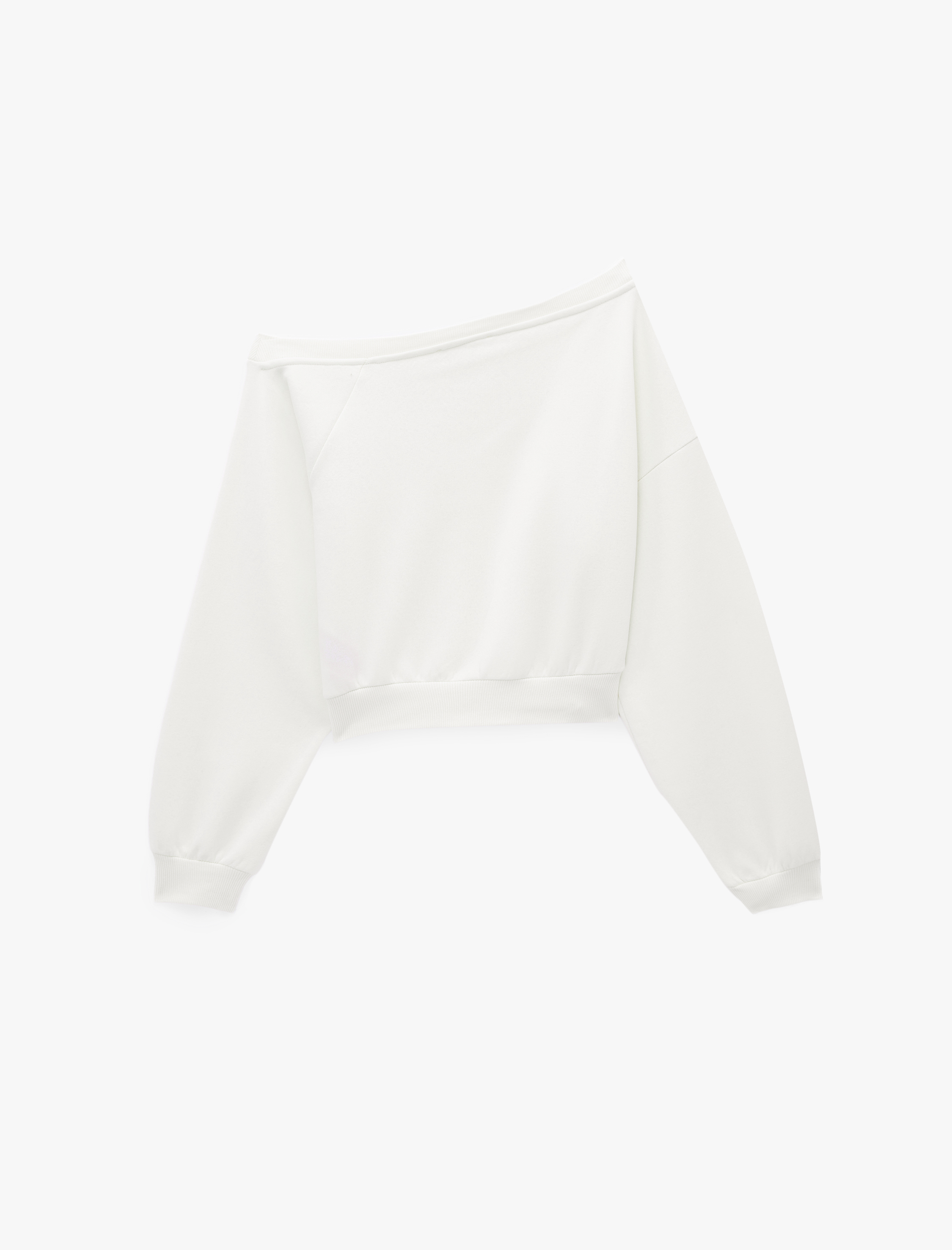   Uzun Kollu Üç İplik Asimetrik Kayık Yaka Omzu Açık Sweatshirt