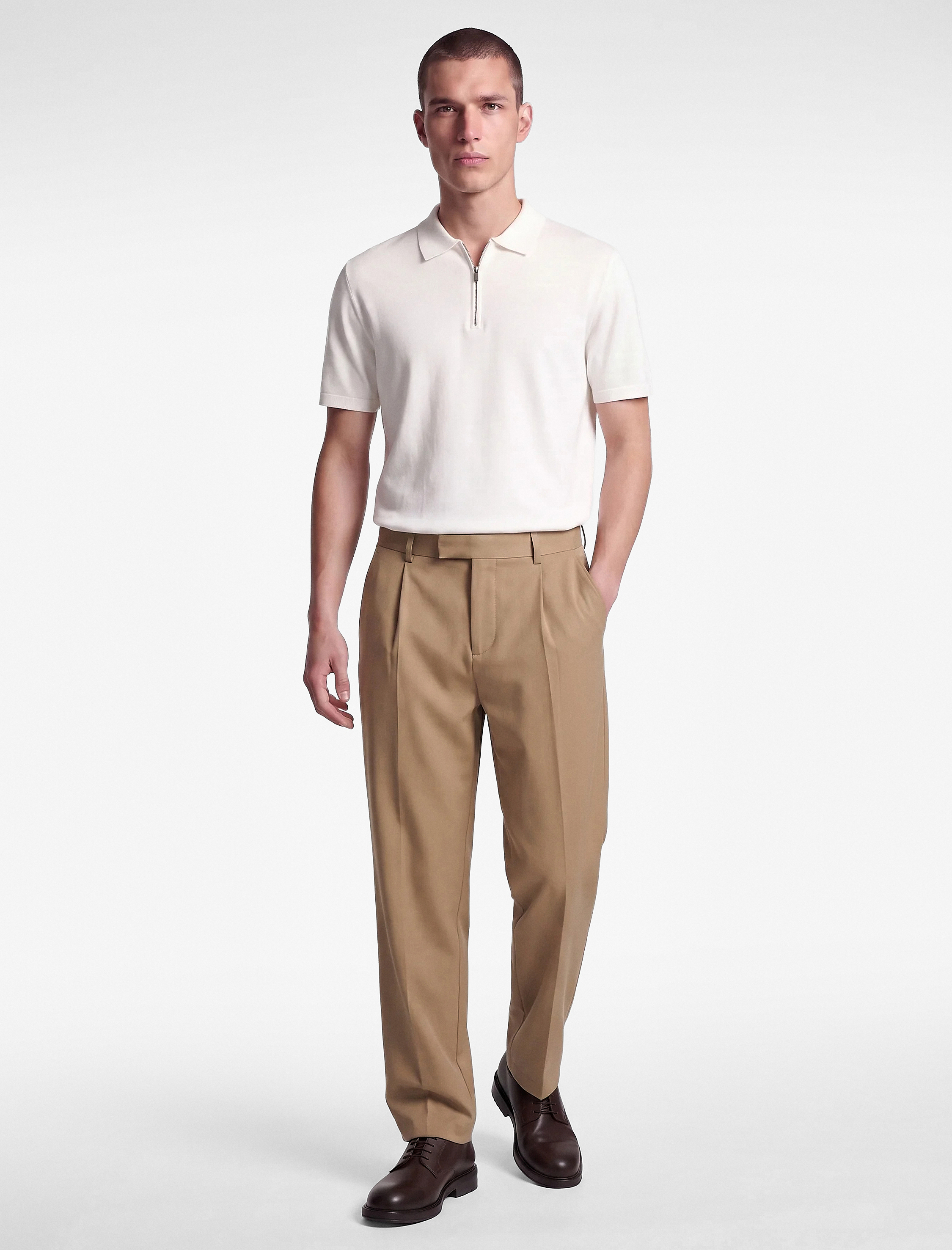   Regular Fit Cepli Viskon Karışımlı Pileli Kumaş Pantolon