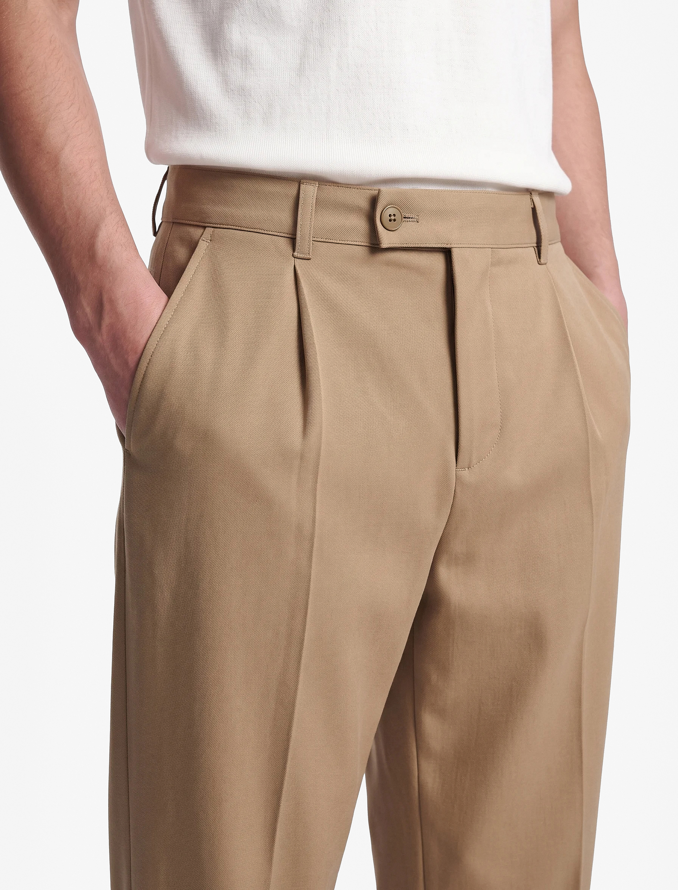   Regular Fit Cepli Viskon Karışımlı Pileli Kumaş Pantolon
