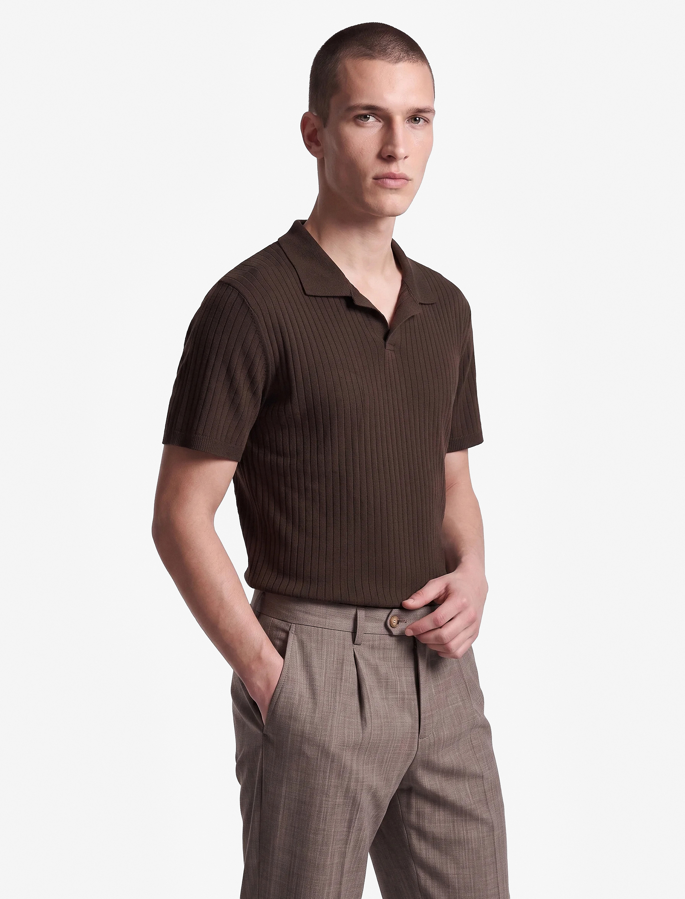   Viskon Karışımlı Cepli Pileli Slim Fit Kumaş Pantolon