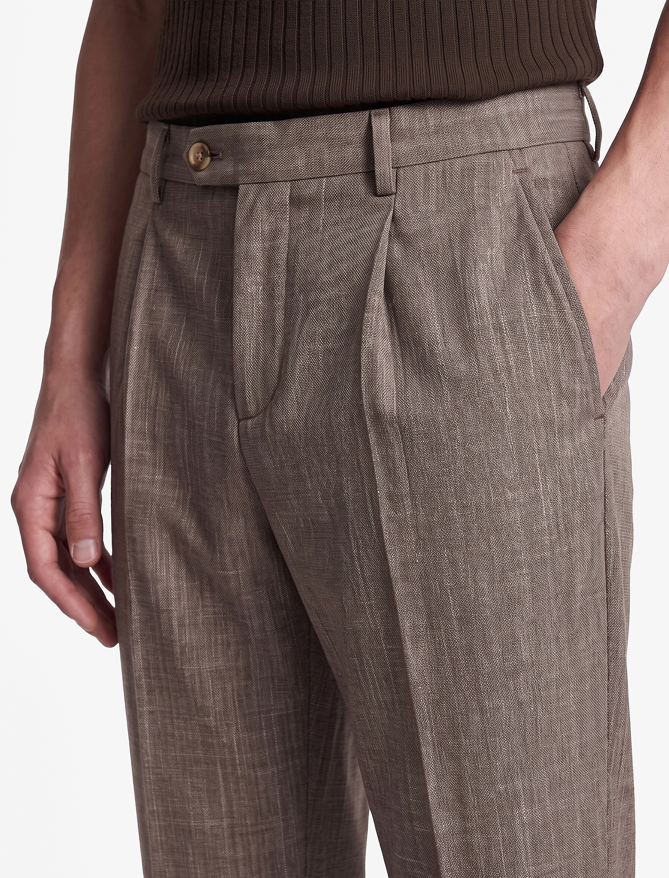   Viskon Karışımlı Cepli Pileli Slim Fit Kumaş Pantolon