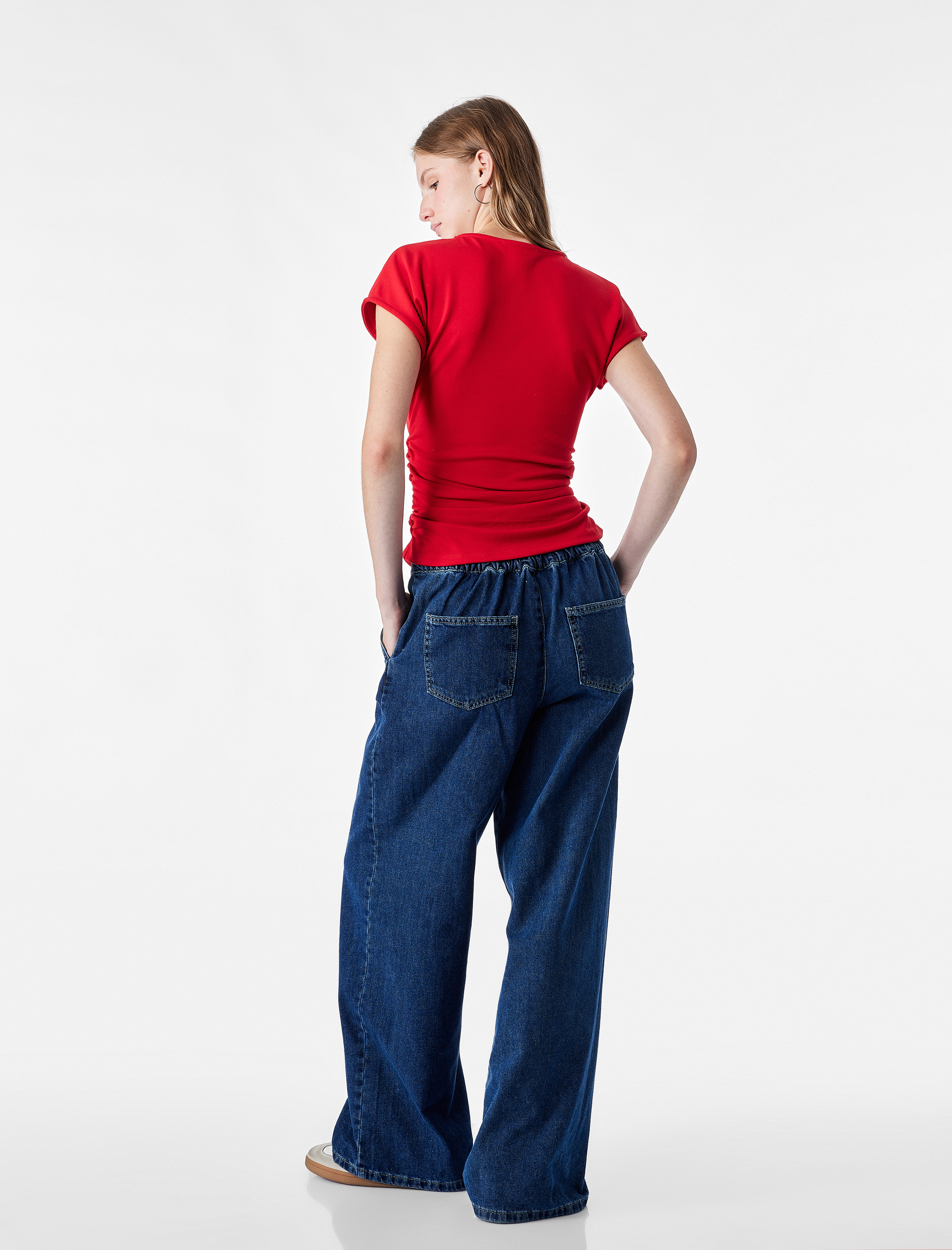   Slim Fit Kısa Kollu Bisiklet Yaka Büzgülü Tişört