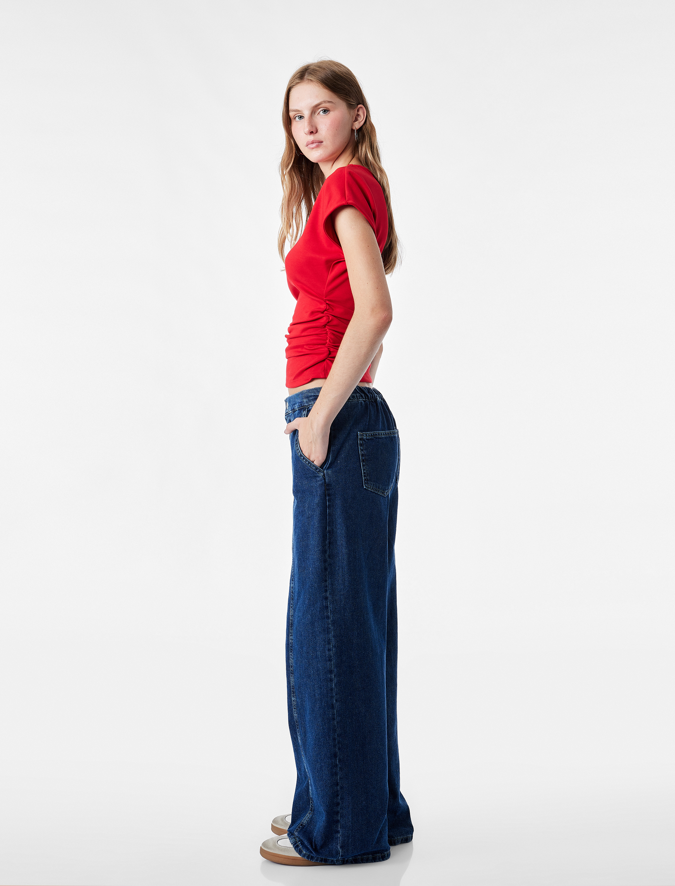   Slim Fit Kısa Kollu Bisiklet Yaka Büzgülü Tişört
