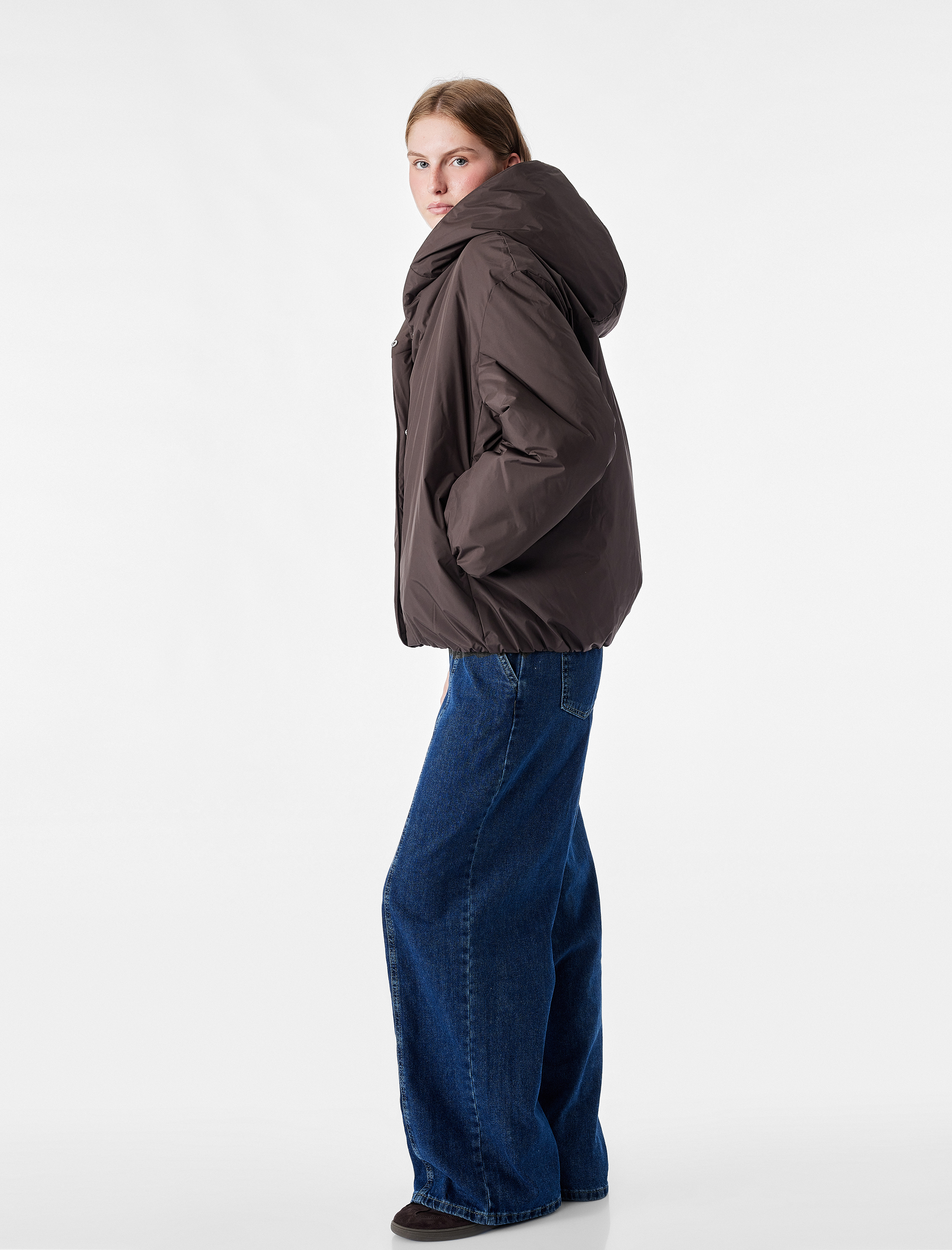   Regular Fit Uzun Kollu Fermuarlı Kapüşonlu Şişme Ceket