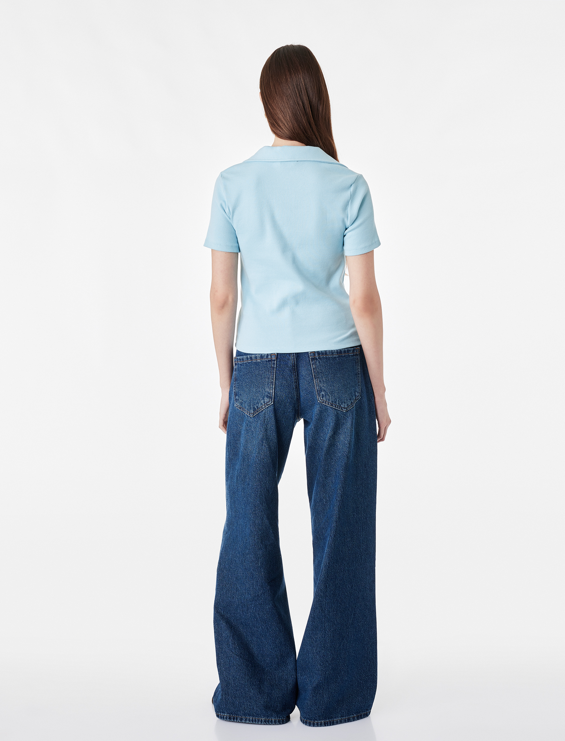   Pamuklu Slim Fit Düğmeli Kalp İşleme Detaylı Polo Yaka Kısa Kollu Fitilli Tişört