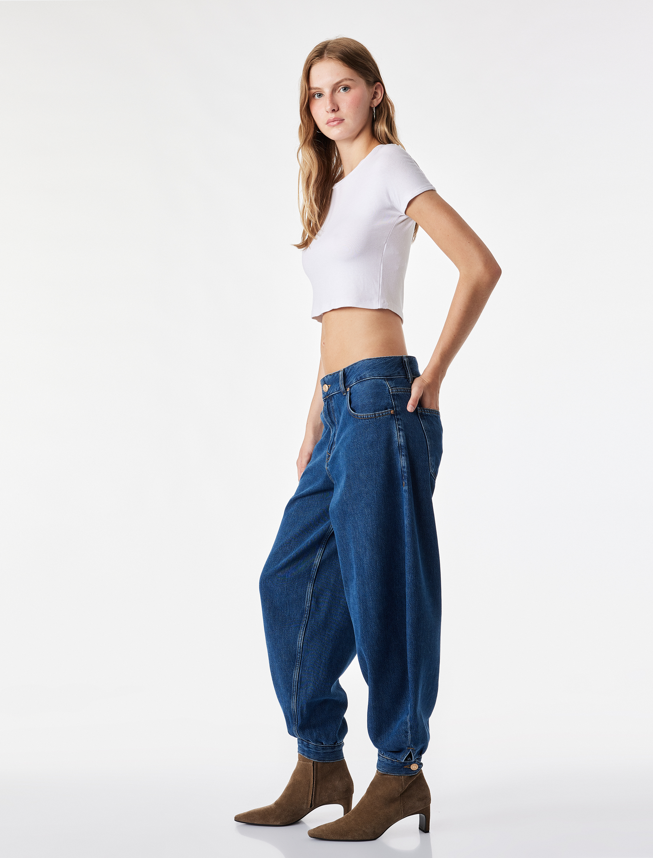   Rahat Kalıp Cepli Düğmeli Stoperli Kısa Paça Denim Harem Pantolon