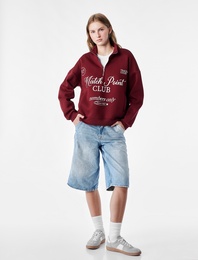 Şardonlu Rahat Kalıp Uzun Kollu Cepli Yarım Fermuarlı Baskılı Sweatshirt