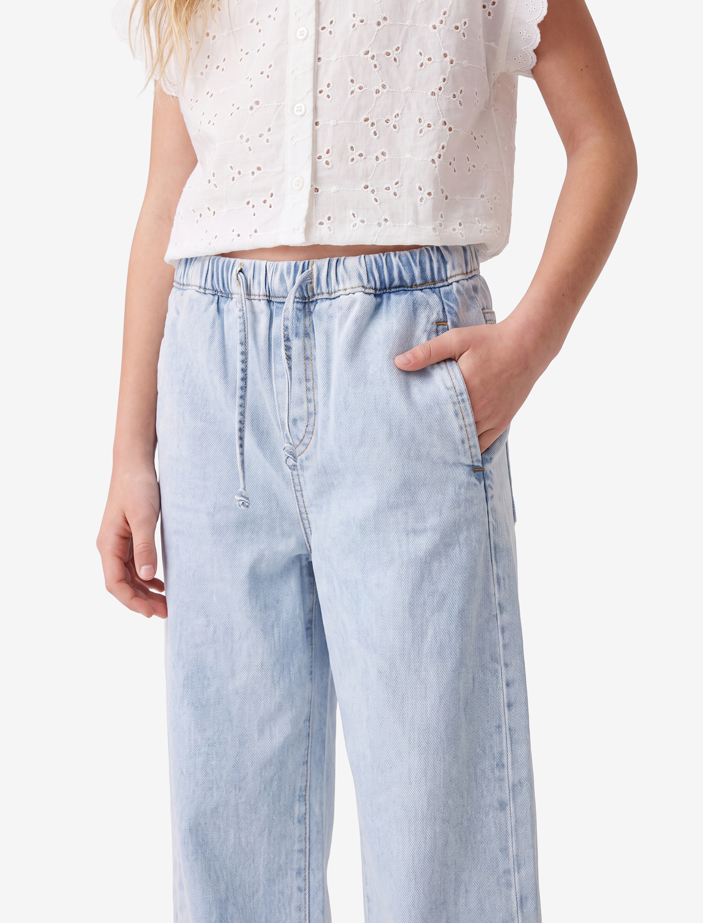  Kız Çocuk Pamuklu Beli Bağcıklı Geniş Paça Denim Pantolon