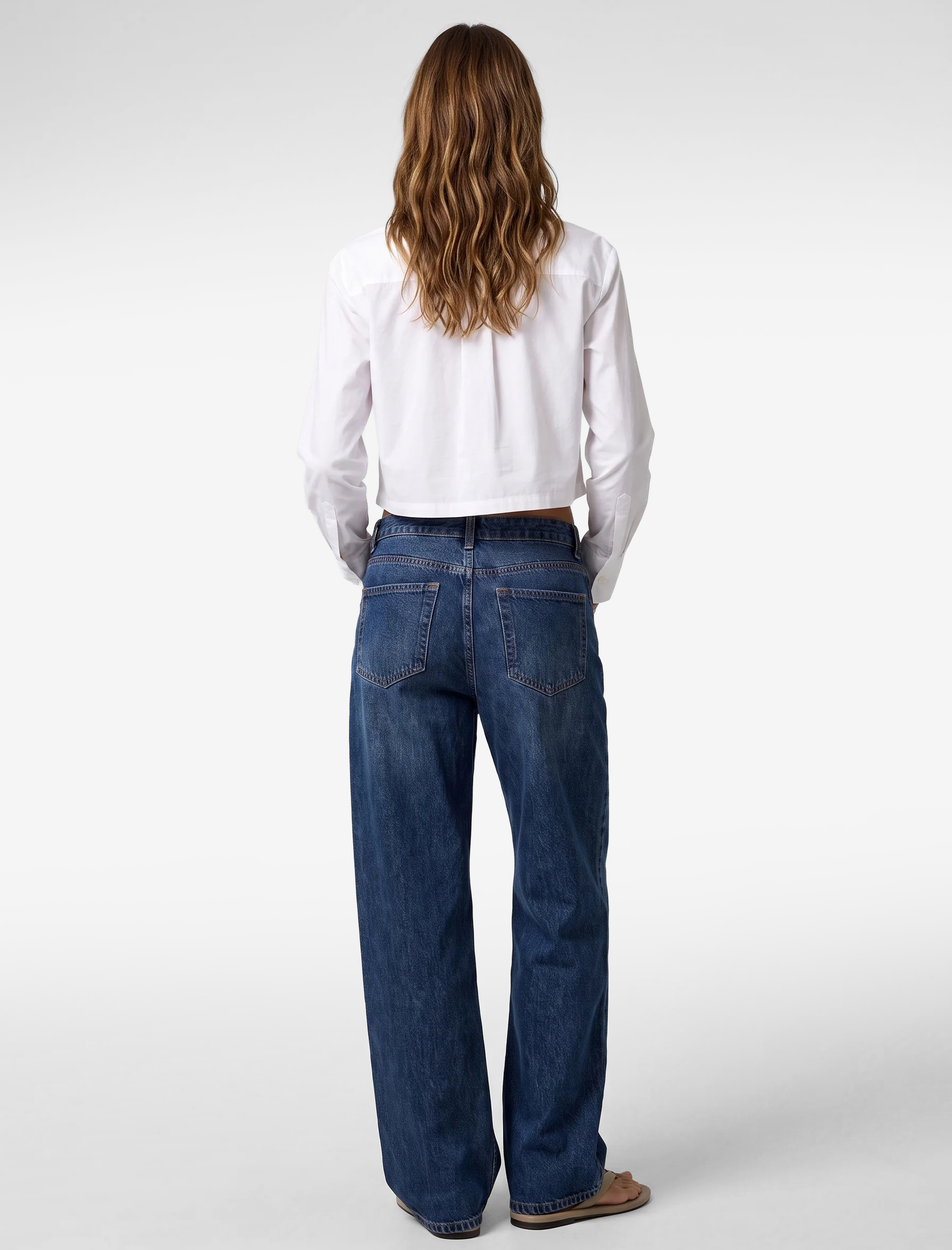   Regular Fit Pamuklu Klasik Yaka Uzun Kollu Crop Gömlek