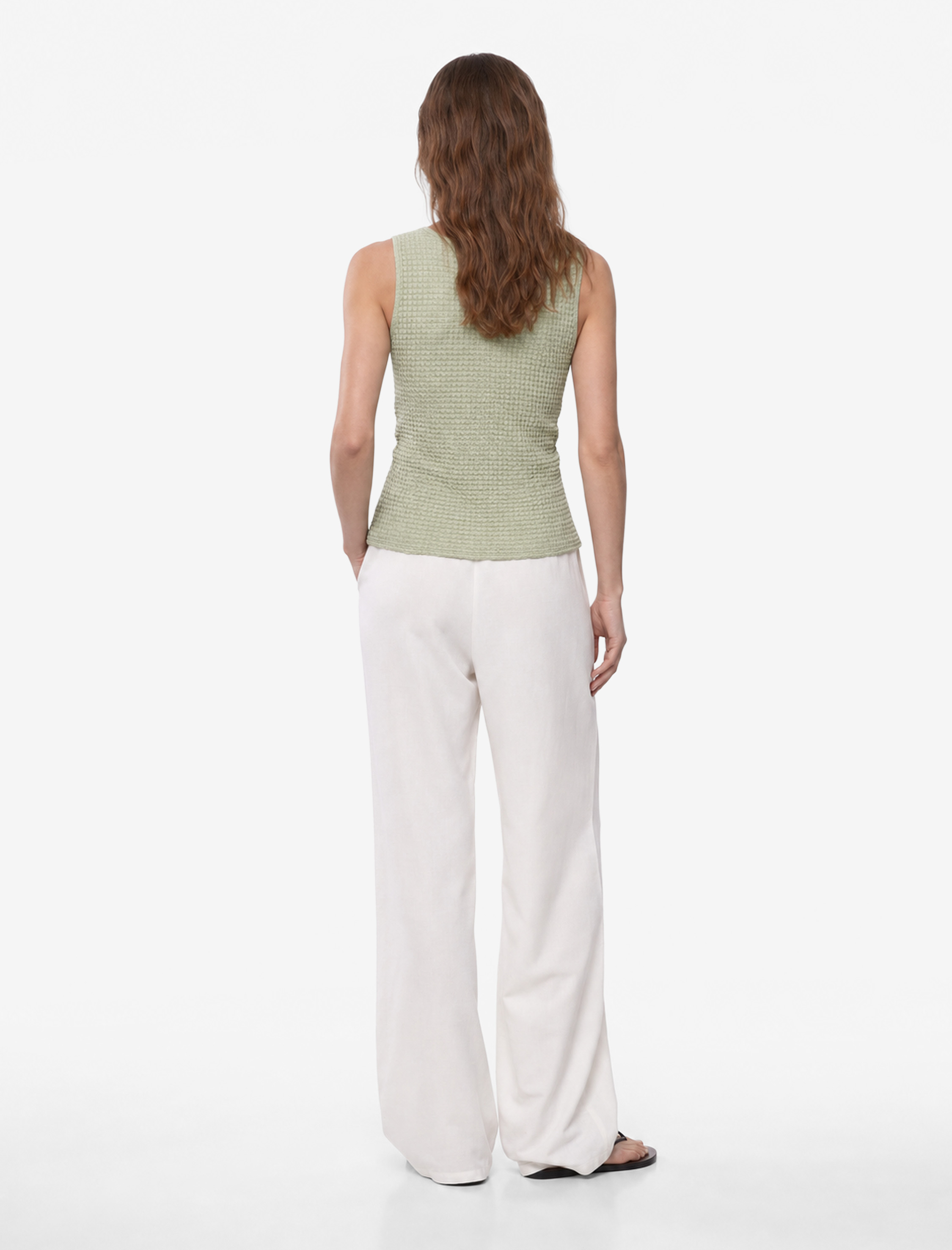   Bürümcük Kumaş Slim Fit Bisiklet Yaka Kolsuz Bluz