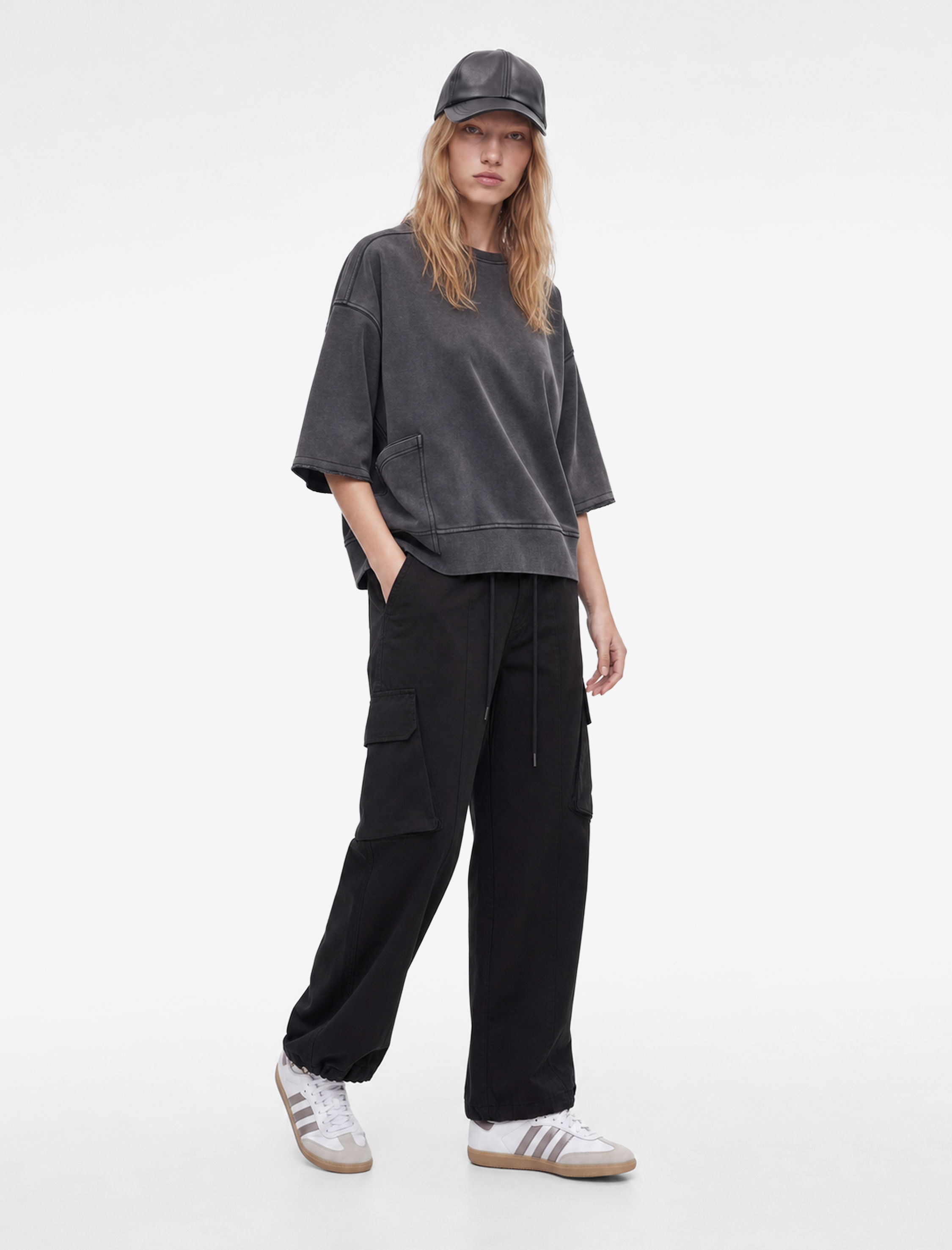   Cep Detaylı Yıkamalı Kısa Kollu Bisiklet Yaka Pamuklu Oversize Sweatshirt