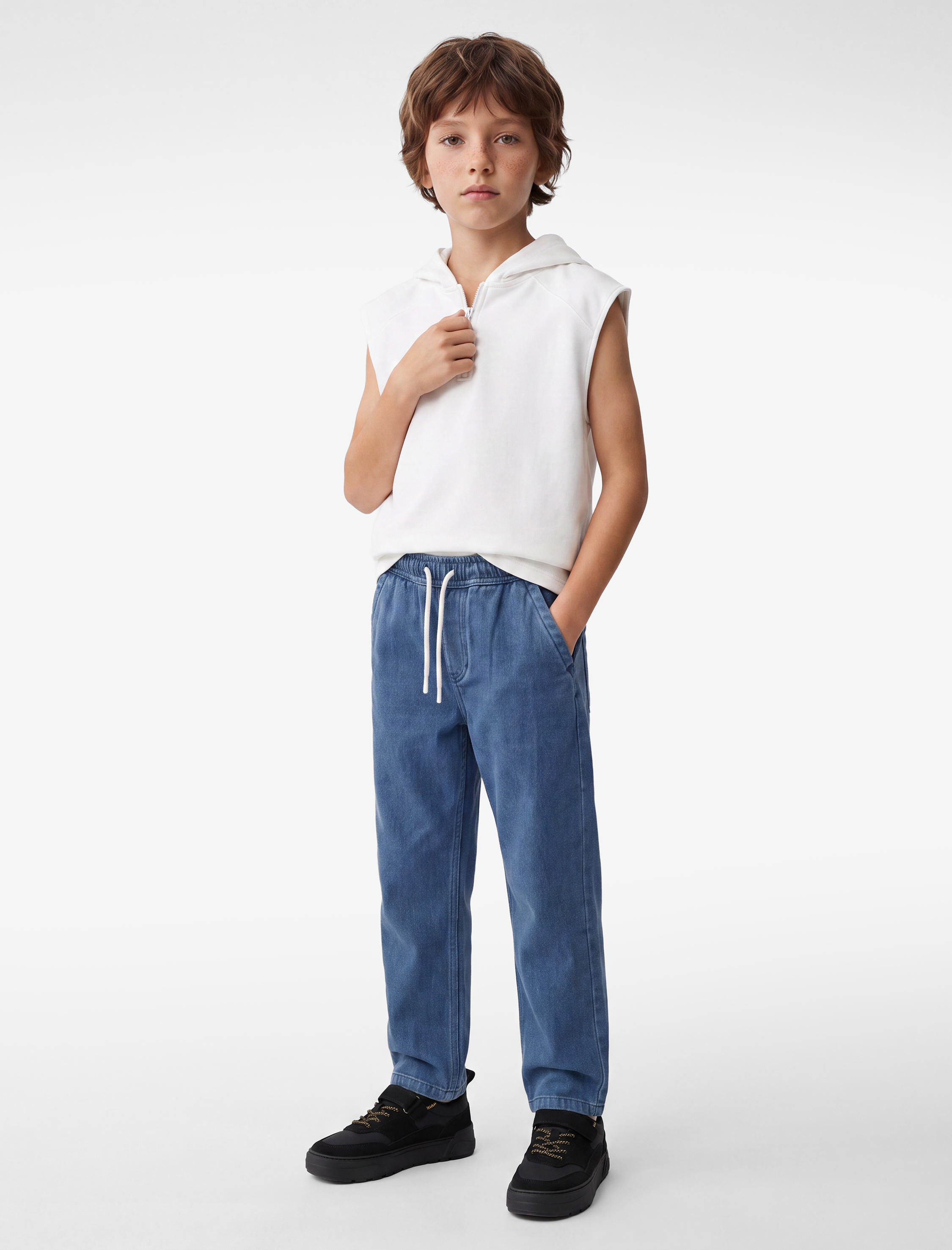  Erkek Çocuk Pamuklu Beli Bağcıklı Cepli Rahat Kesim Denim Pantolon