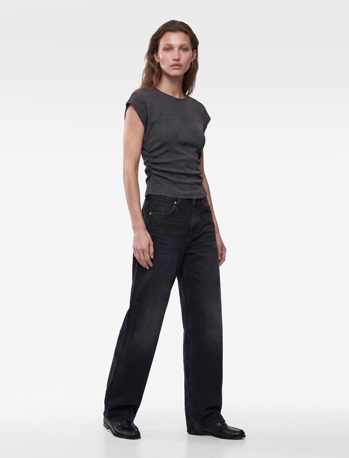  Bürümcük Kumaş Dokulu Slim Fit Drapeli Kap Kol Bisiklet Yaka Tişört