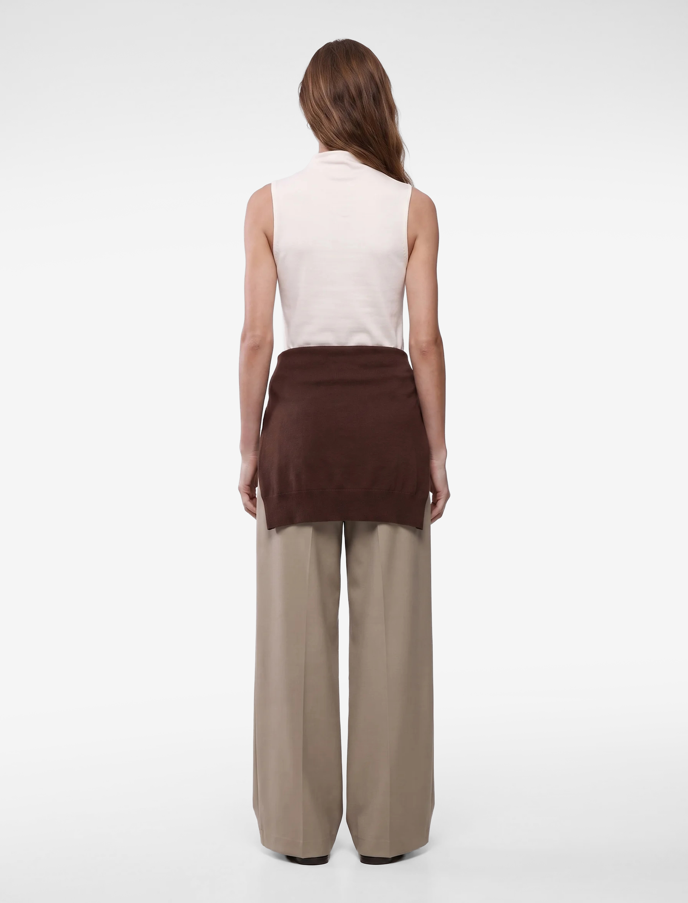   Modal Kumaş Slim Fit Dik Yaka Kolsuz Tişört