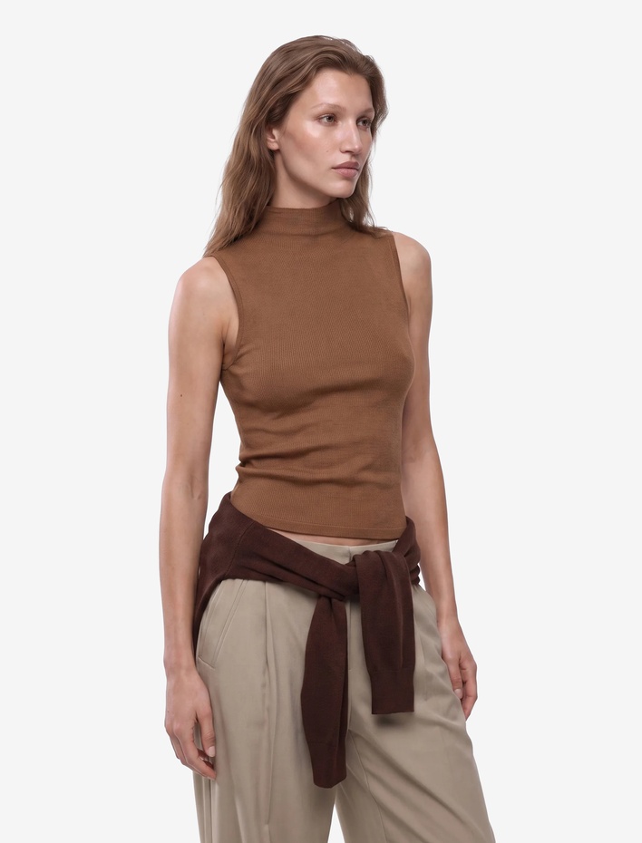  Pamuklu Dik Yaka Slim Fit Kolsuz Body