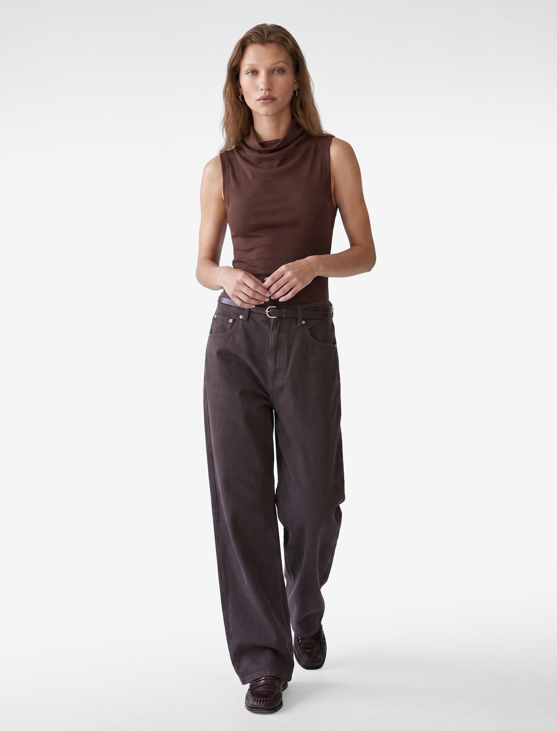   Modal Kumaş Slim Fit Kolsuz Dik Yaka Body