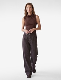 Modal Kumaş Slim Fit Kolsuz Dik Yaka Body