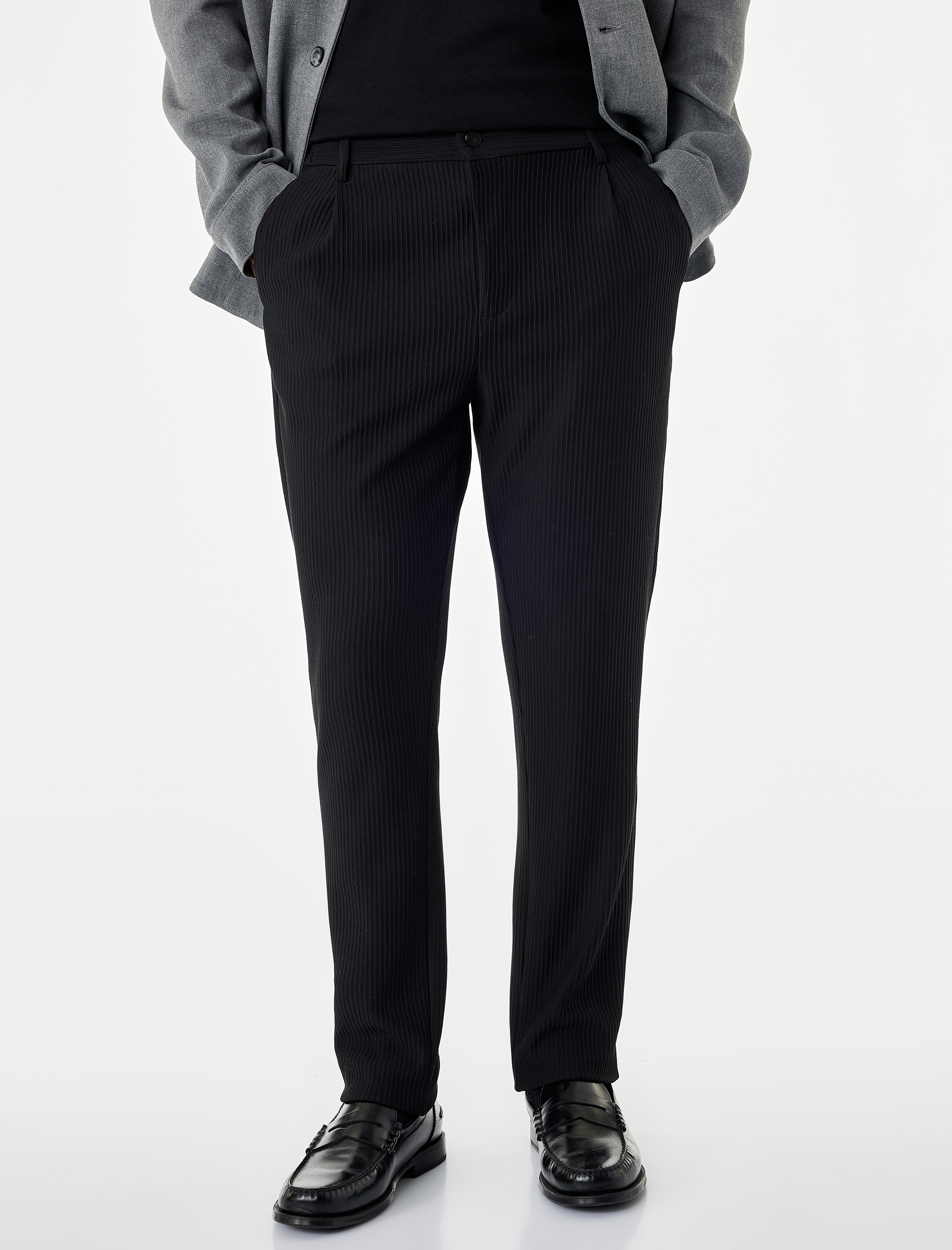   Pileli Dokulu Cepli Slim Fit Pantolon