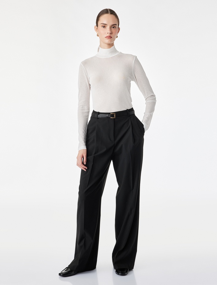  Slim Fit Dik Yaka Uzun Kollu Tişört
