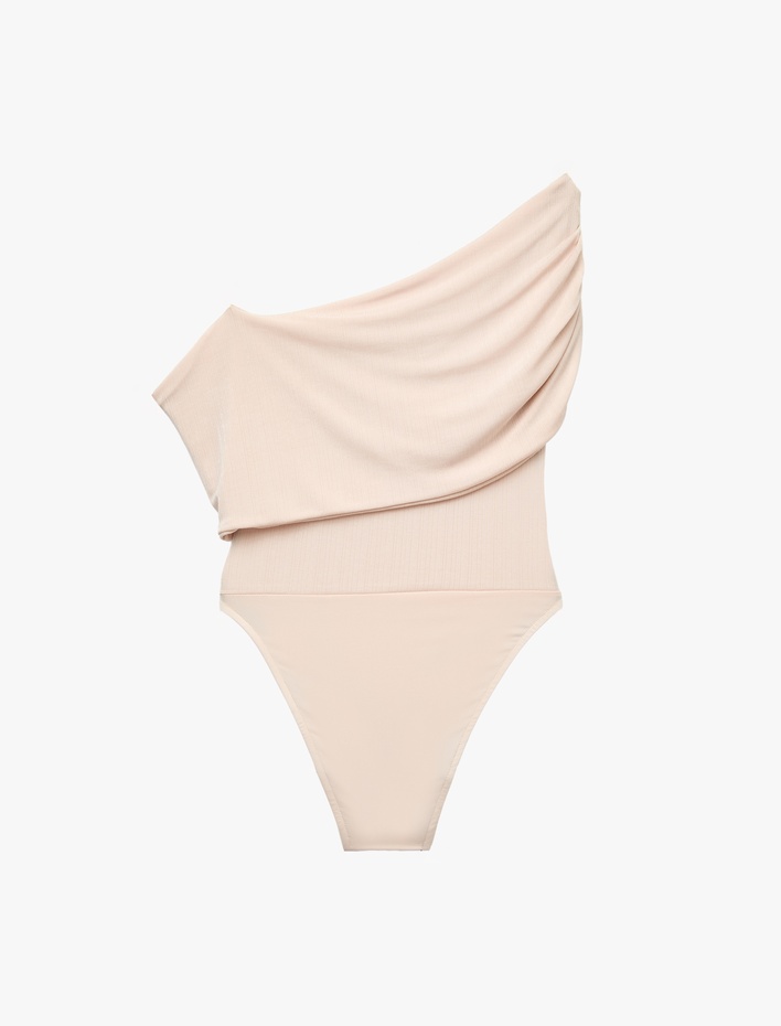  Drapeli Slim Fit Straplez Açık Omuz Bodysuit