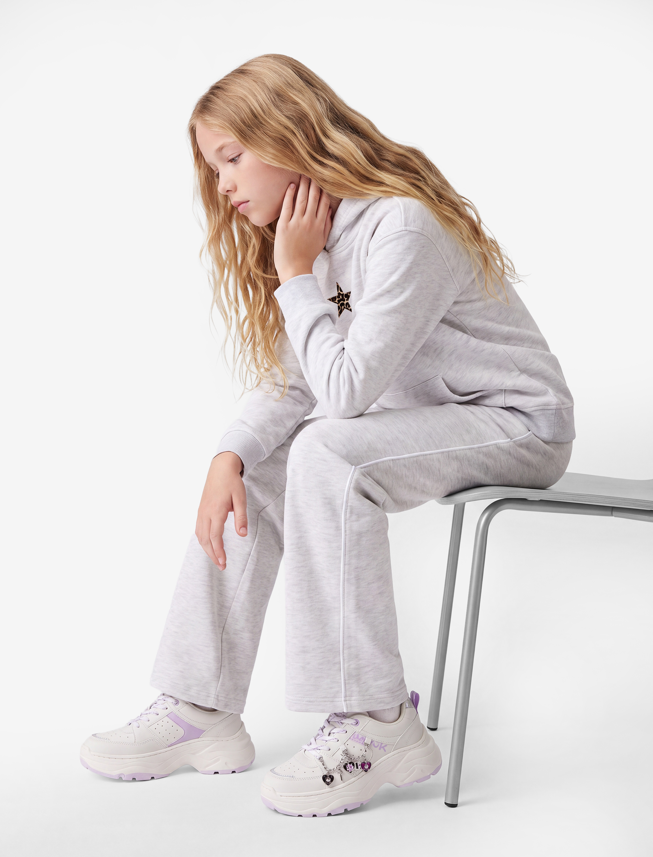  Kız Çocuk Yıldız Detaylı Şardonlu Kanguru Cepli Uzun Kollu Kapşonlu Sweatshirt