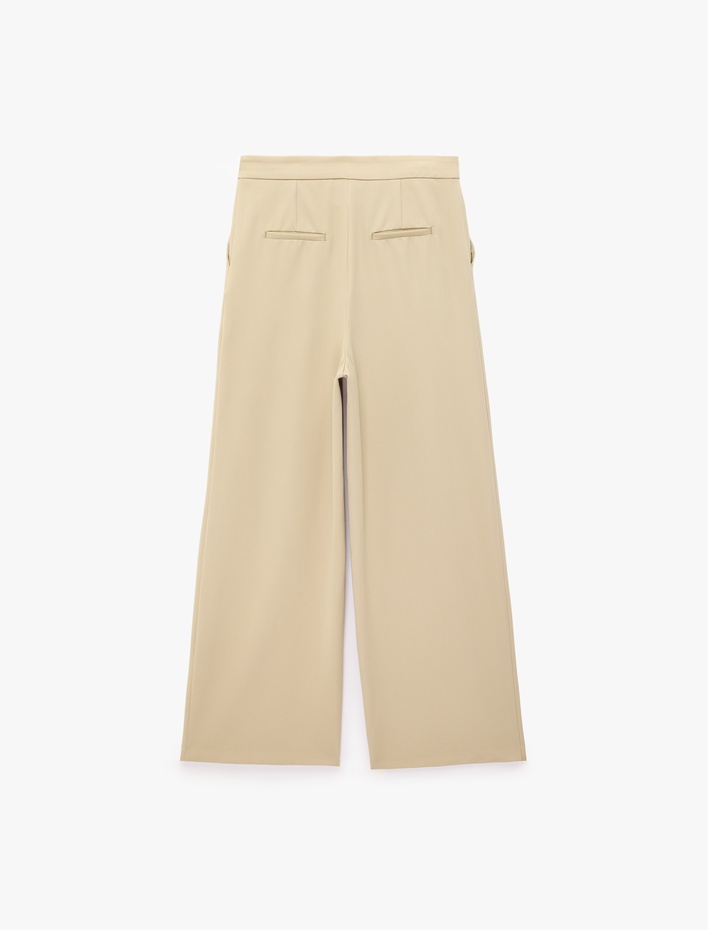  Yüksek Bel Kat Detaylı Metal Aksesuarlı Regular Fit Geniş Paça Pantolon