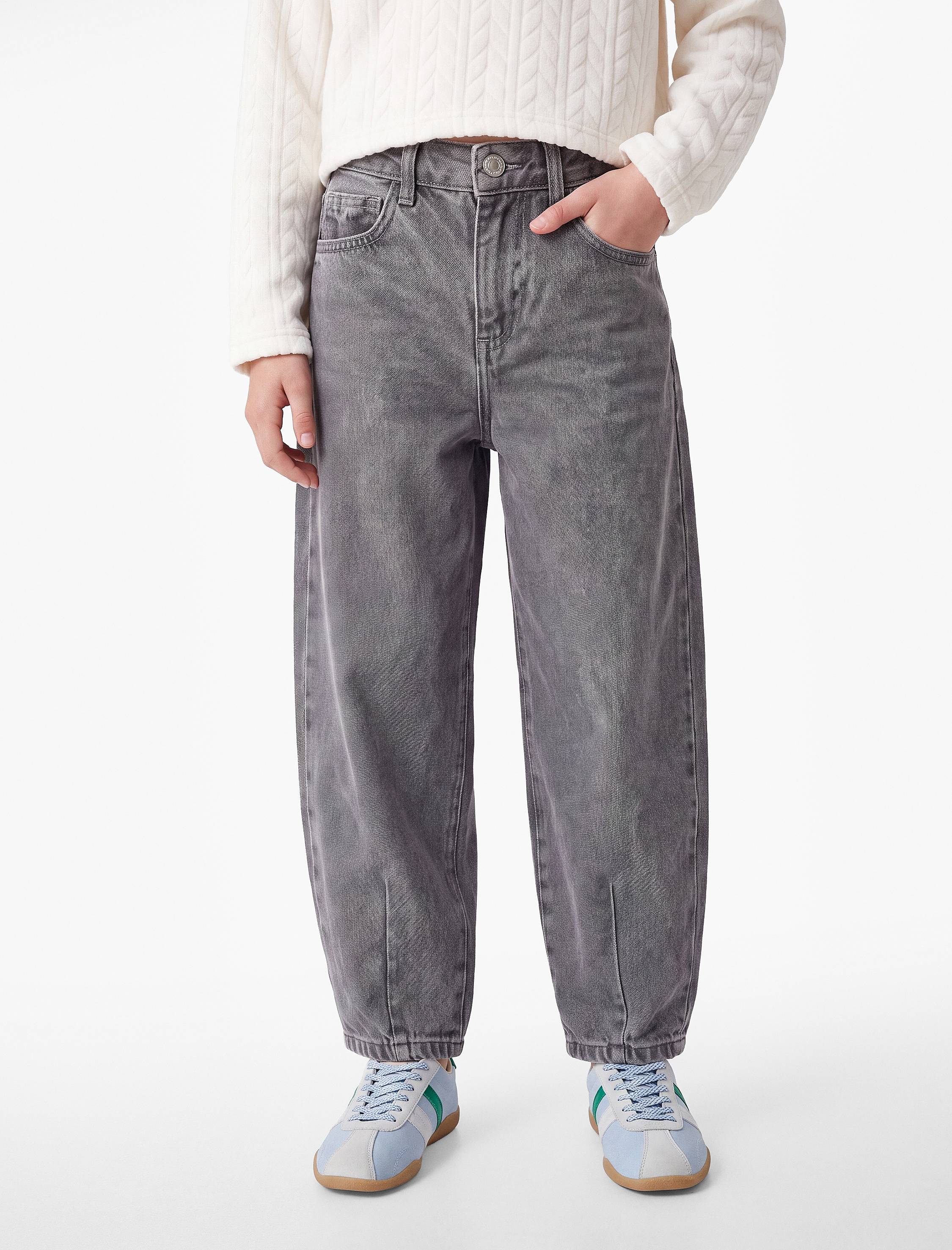  Kız Çocuk Pamuklu Dikiş Detaylı Cepli Balon Kesim Denim Pantolon