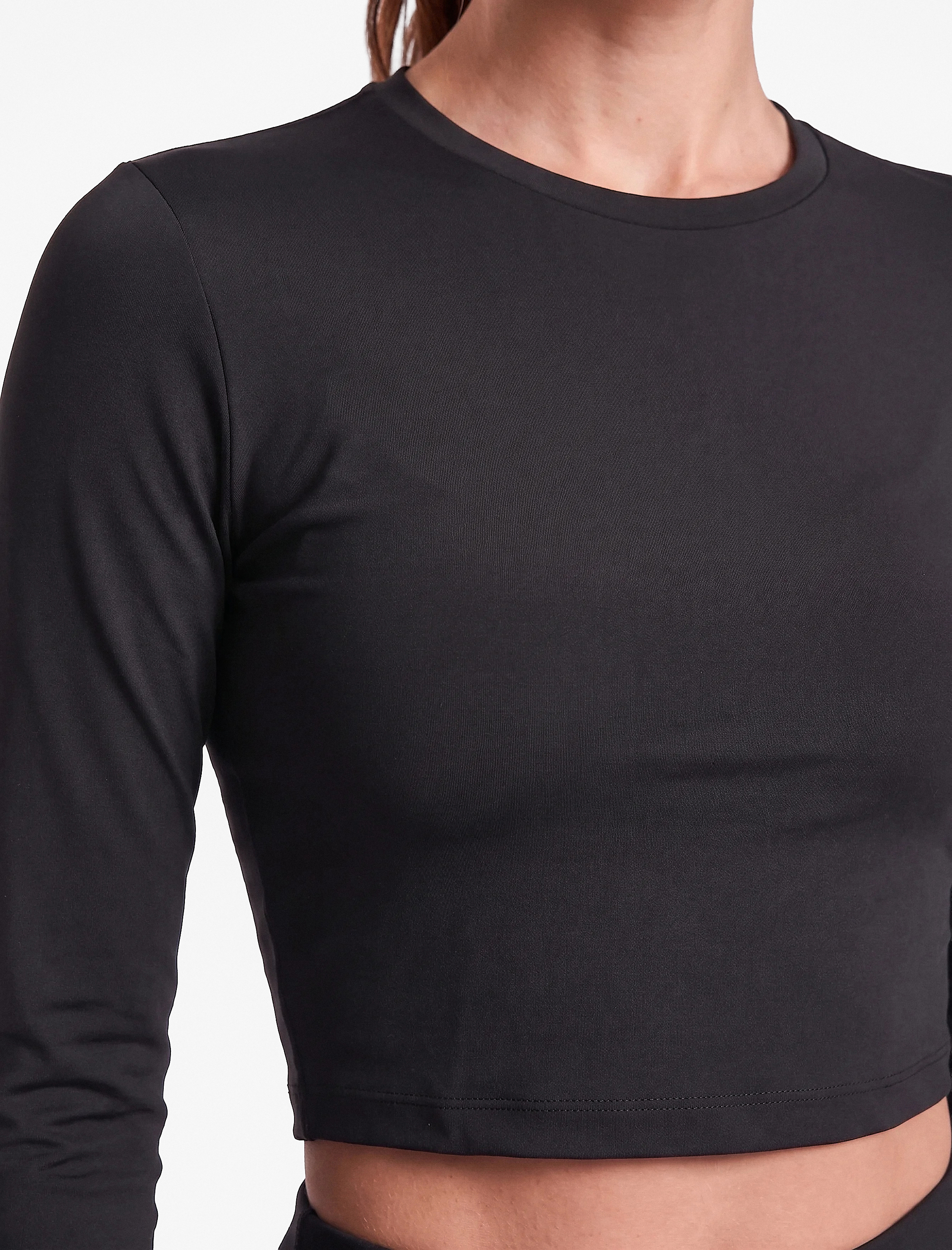   Slim Fit Bisiklet Yaka Uzun Kollu Crop Spor Tişört